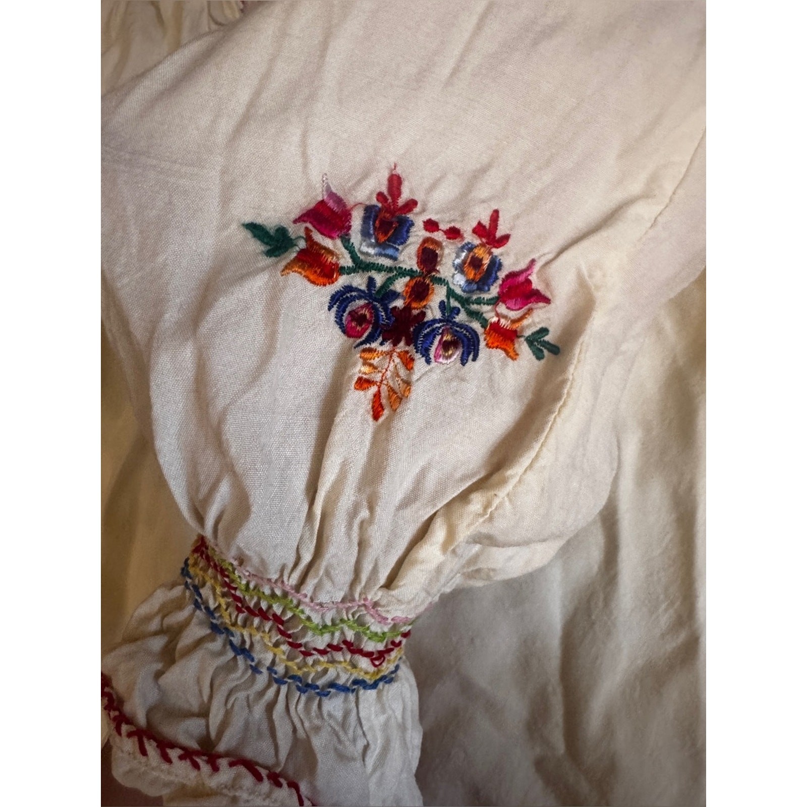70s Vintage Indian Embroidered Peasant Blouse Sz M