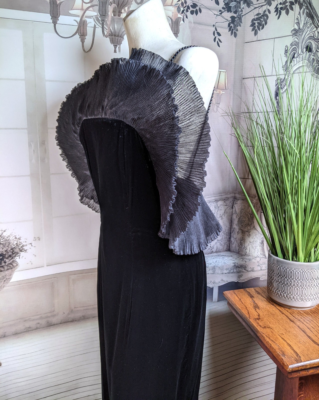 Vintage Nolan Miller Dynasty Collection Couture Origami Black Velvet Gown Sz 8