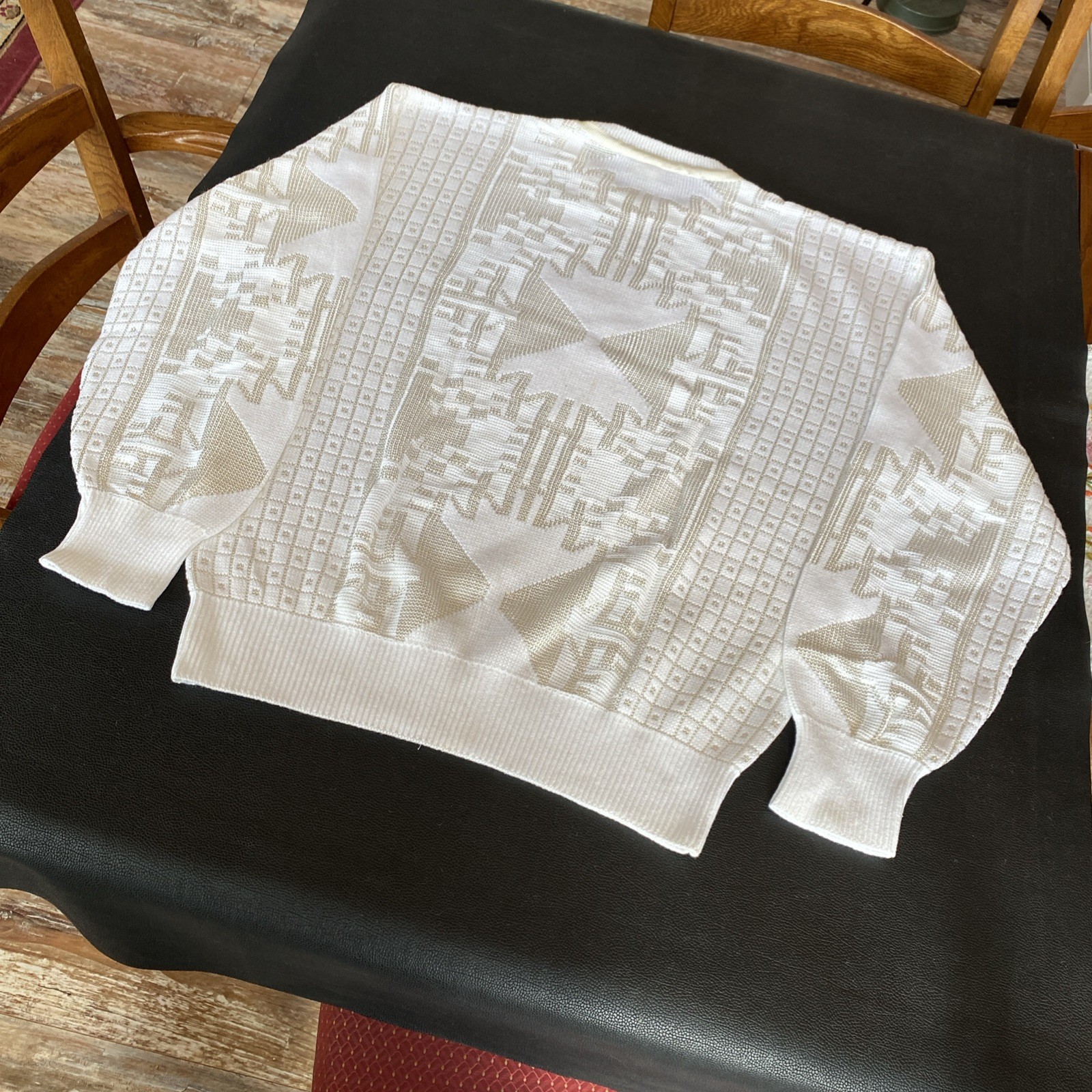 VTG 1970s JT MARTIN Mens WHITE 2 Tone Abstract Geometric Knit Sweater 65% Cotton