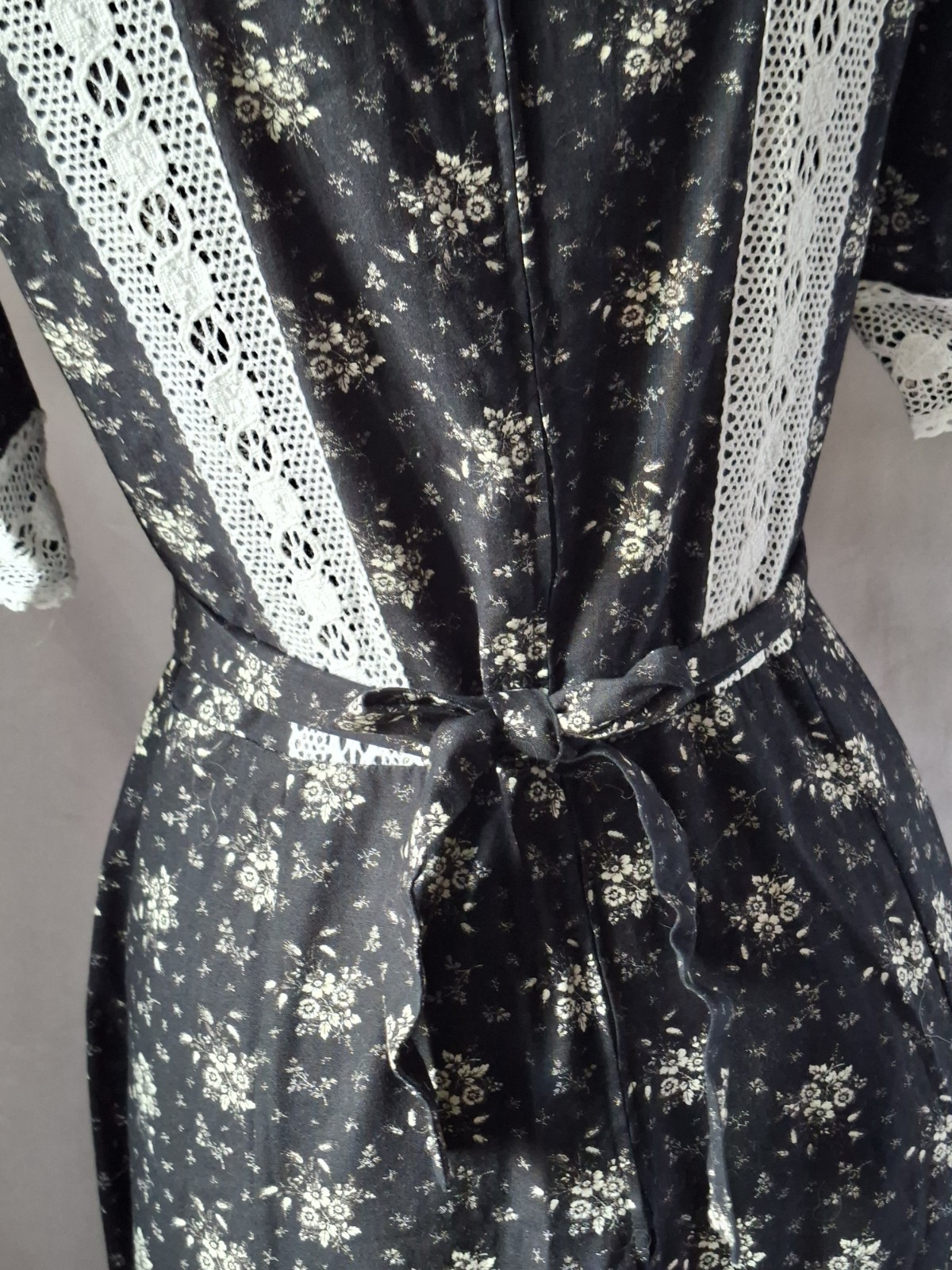 Vintage Betty Barclay Prairie Dress Black Floral Cotton Lace Cottagecore Dirndl