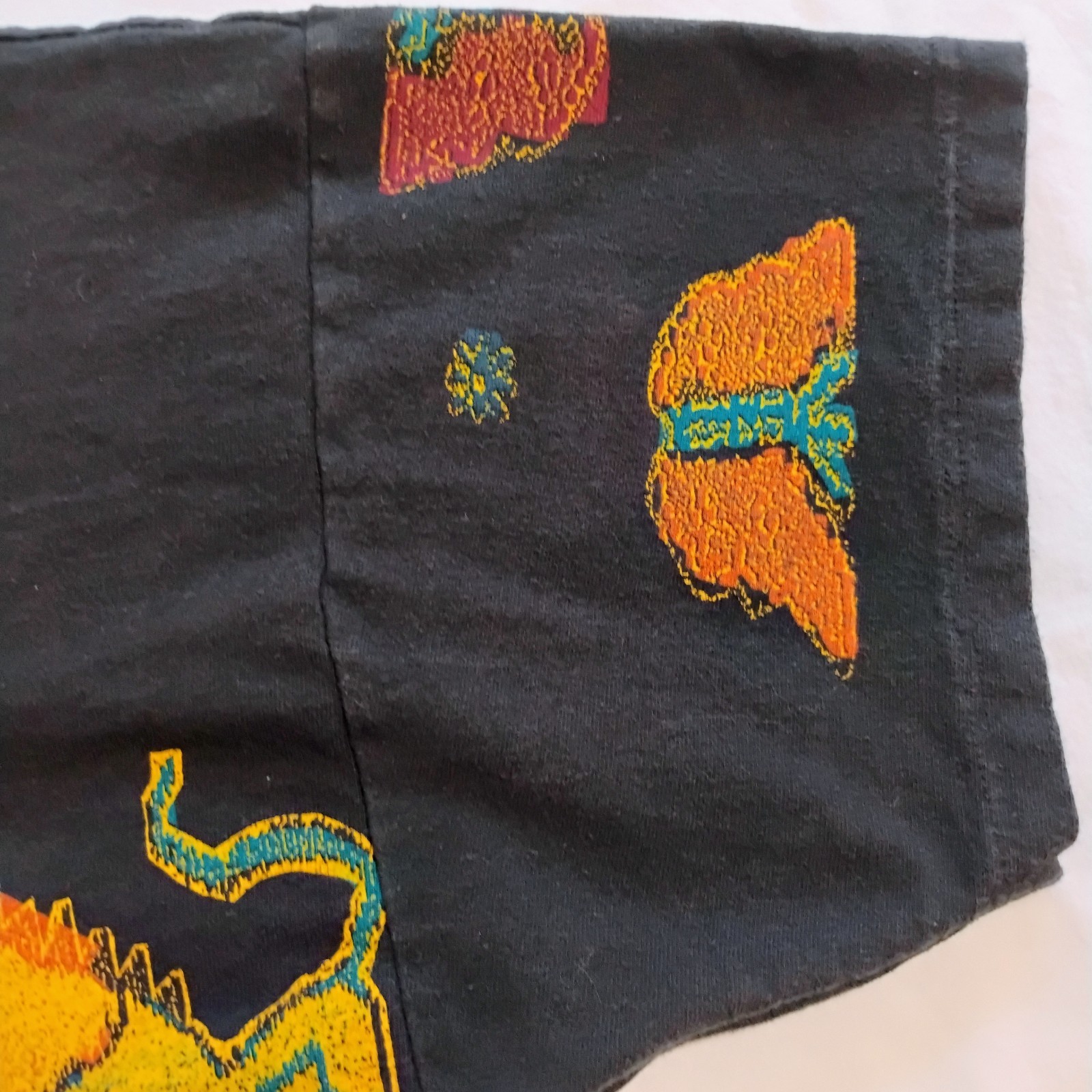 Vintage 90s Bacio Black T-shirt AOP Elephant Butterfly Cropped Boxy Tee Medium