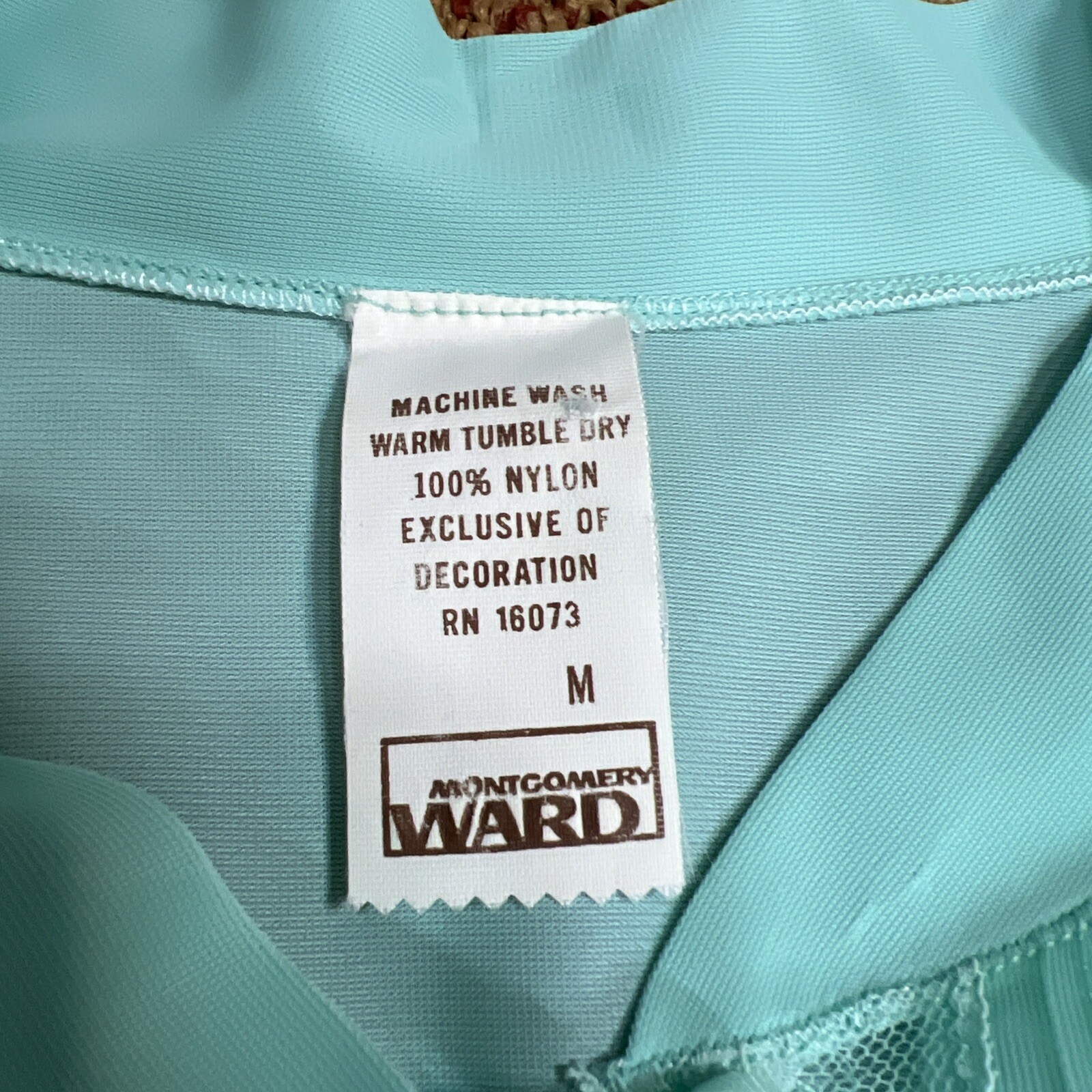 VTG Montgomery Ward Women’s Medium Mint Green Sheer Long Robe Buttons Pocket NWT