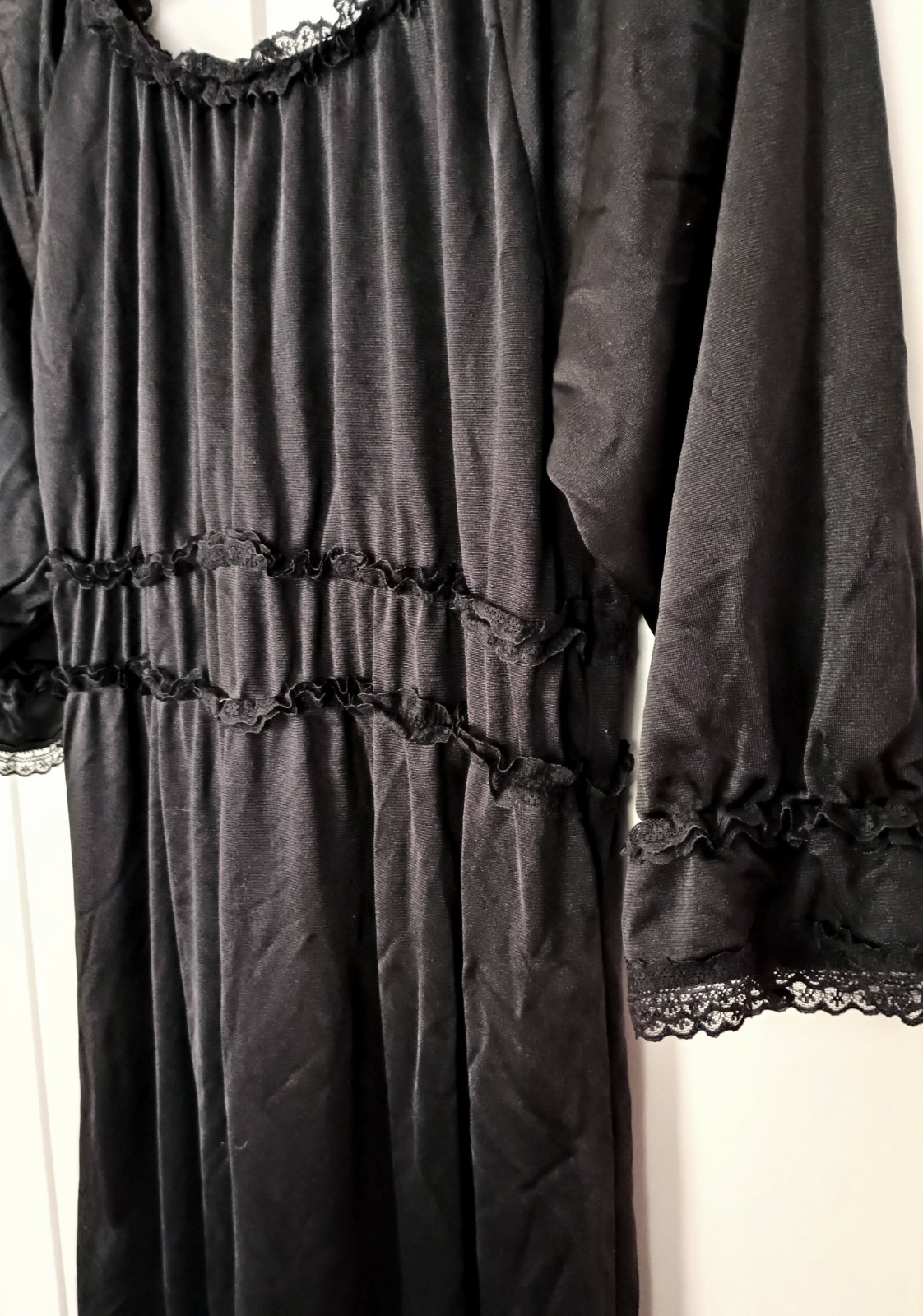 Women’s Vintage Gothic Black Slip Maxi Dress Ruffles Lace Ribbons Peach John M-L