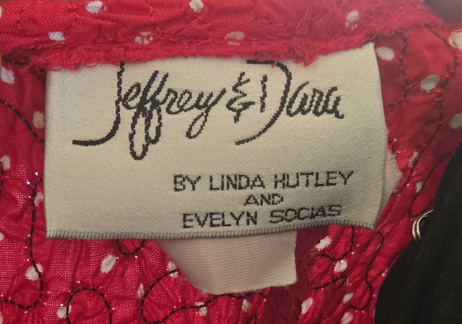1980s Vintage STRETCHY Jeffrey And Dara By Linda And Evelyn Red Flowery Dress L