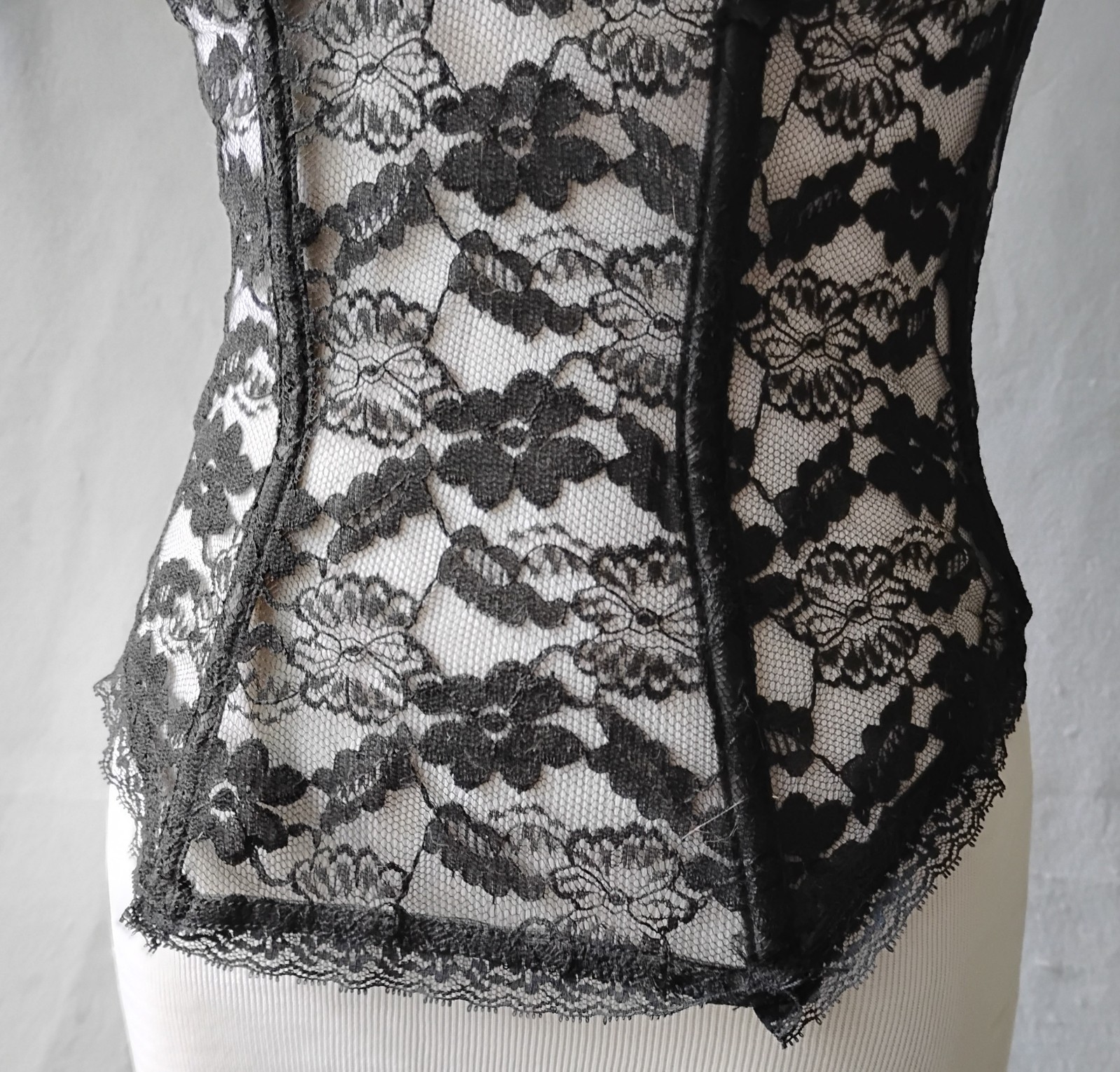 Vtg Dolores Promise by Poirette Black Lace Bustier Top Boned sz 34 USA Union