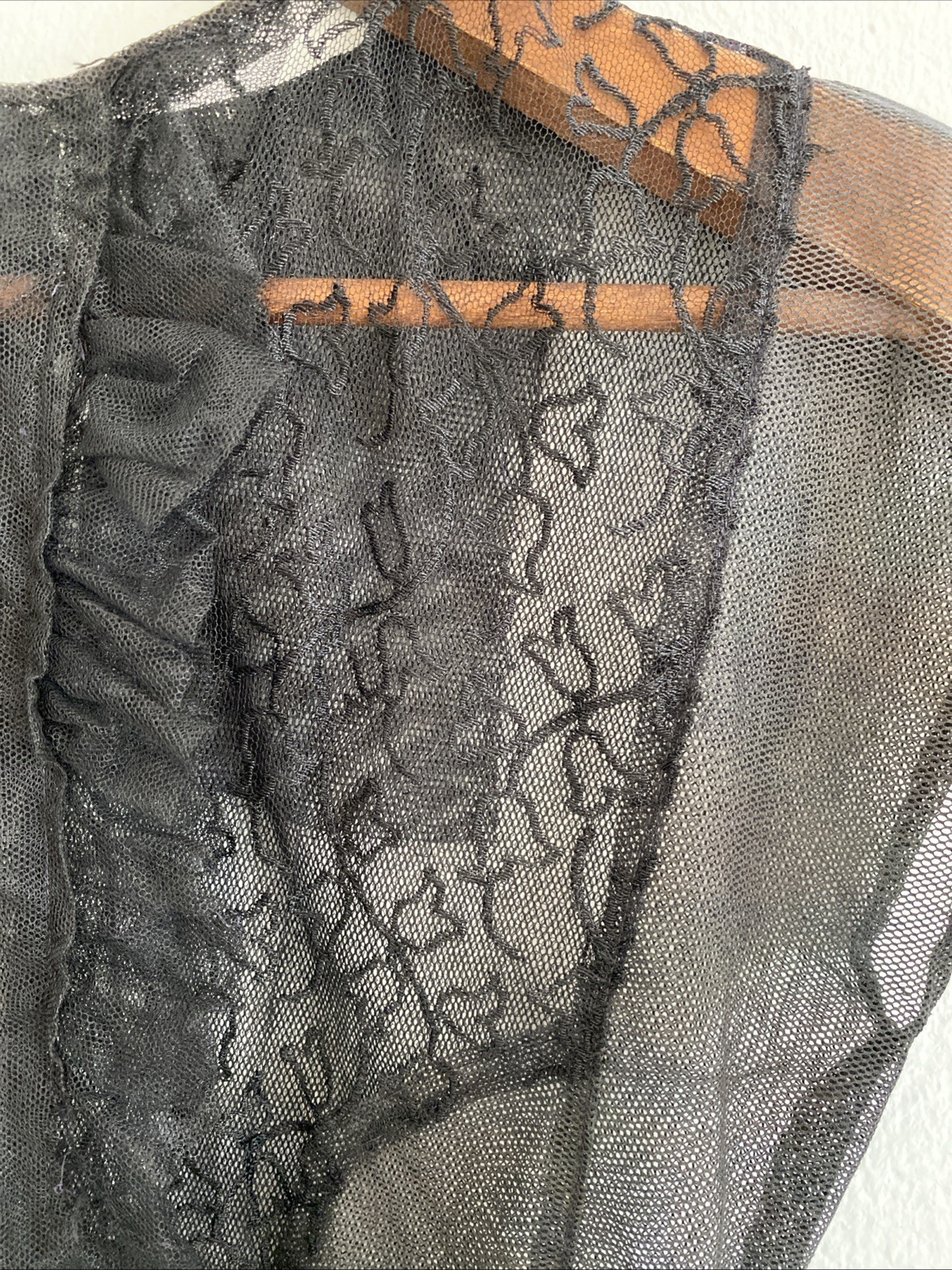 Vintage 20s Sheer Net Tulip Embroider Ruffle Top w/ Antique Keepsake Note Sz S M