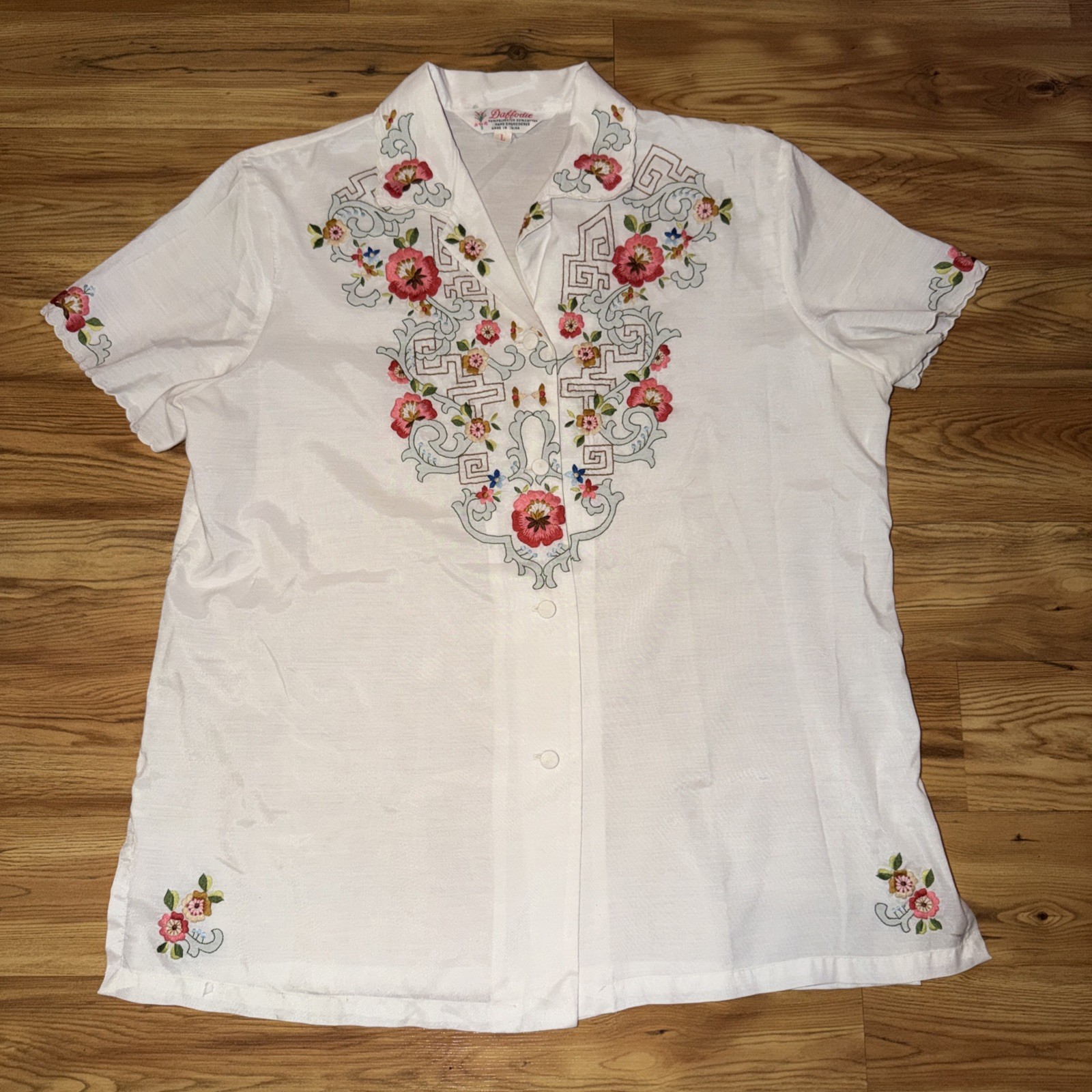 Vintage Daffodil Floral Embroidered Button Up Blouse