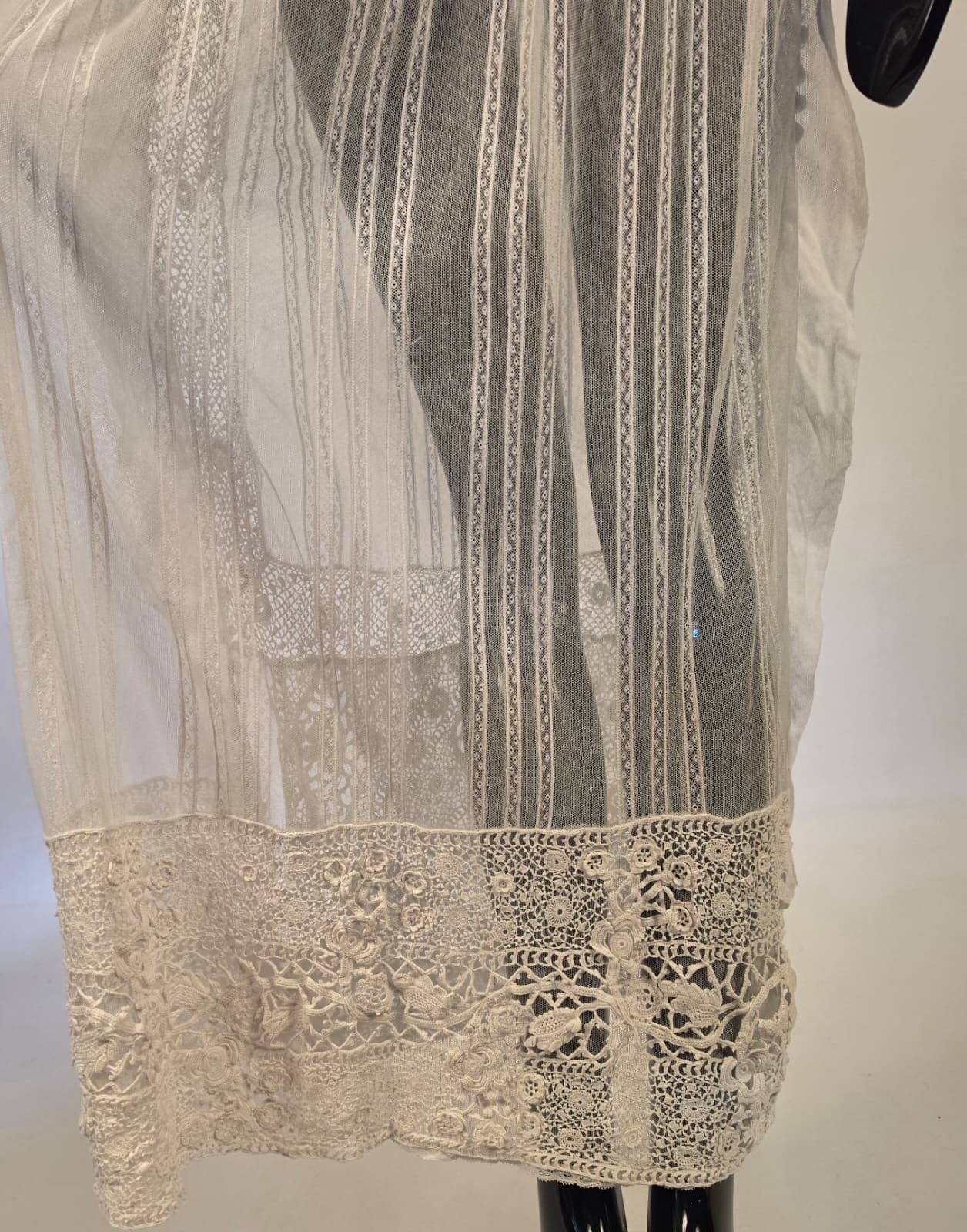 EDWARDIAN TEENS WHITE NET DRESS W HAND MADE IRISH CROCHET LACE + SIDE RUFFLES