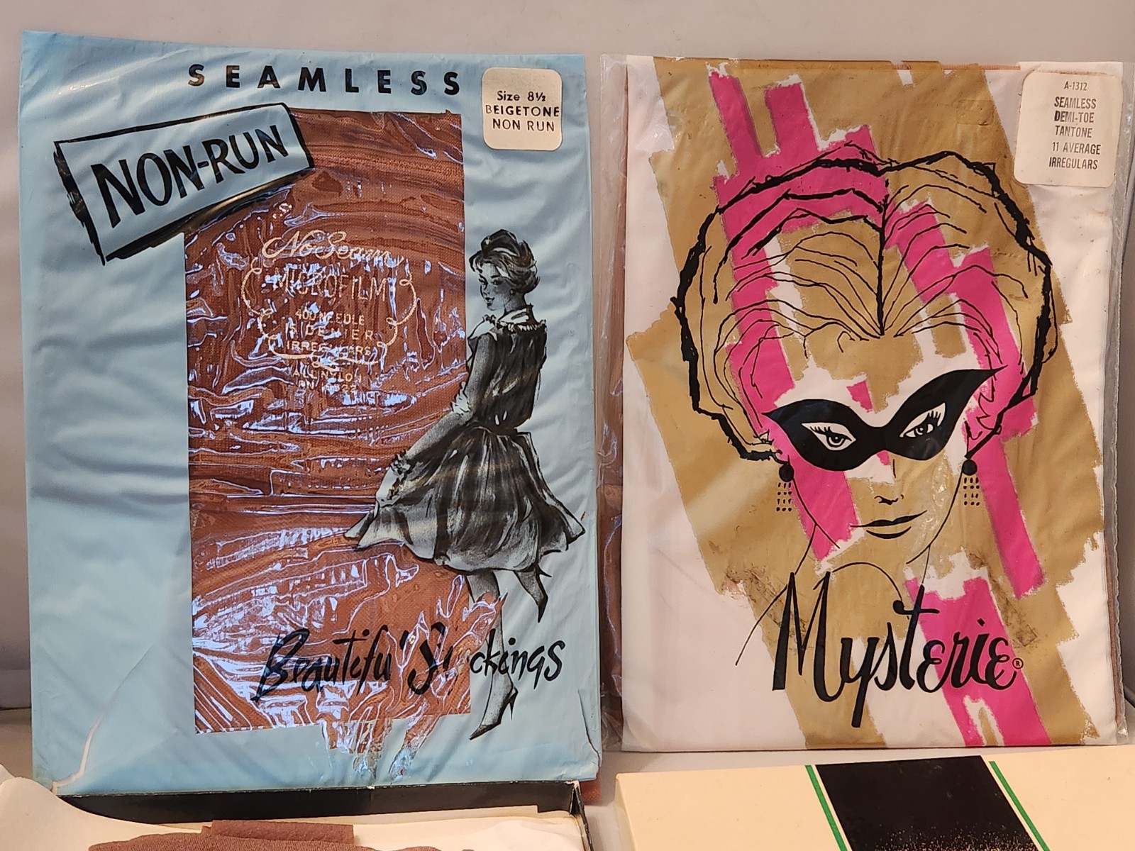 4 Old Vintage Ladies Nylon Stockings Sizes 8 1/2 – 11″ Unused In Pkgs