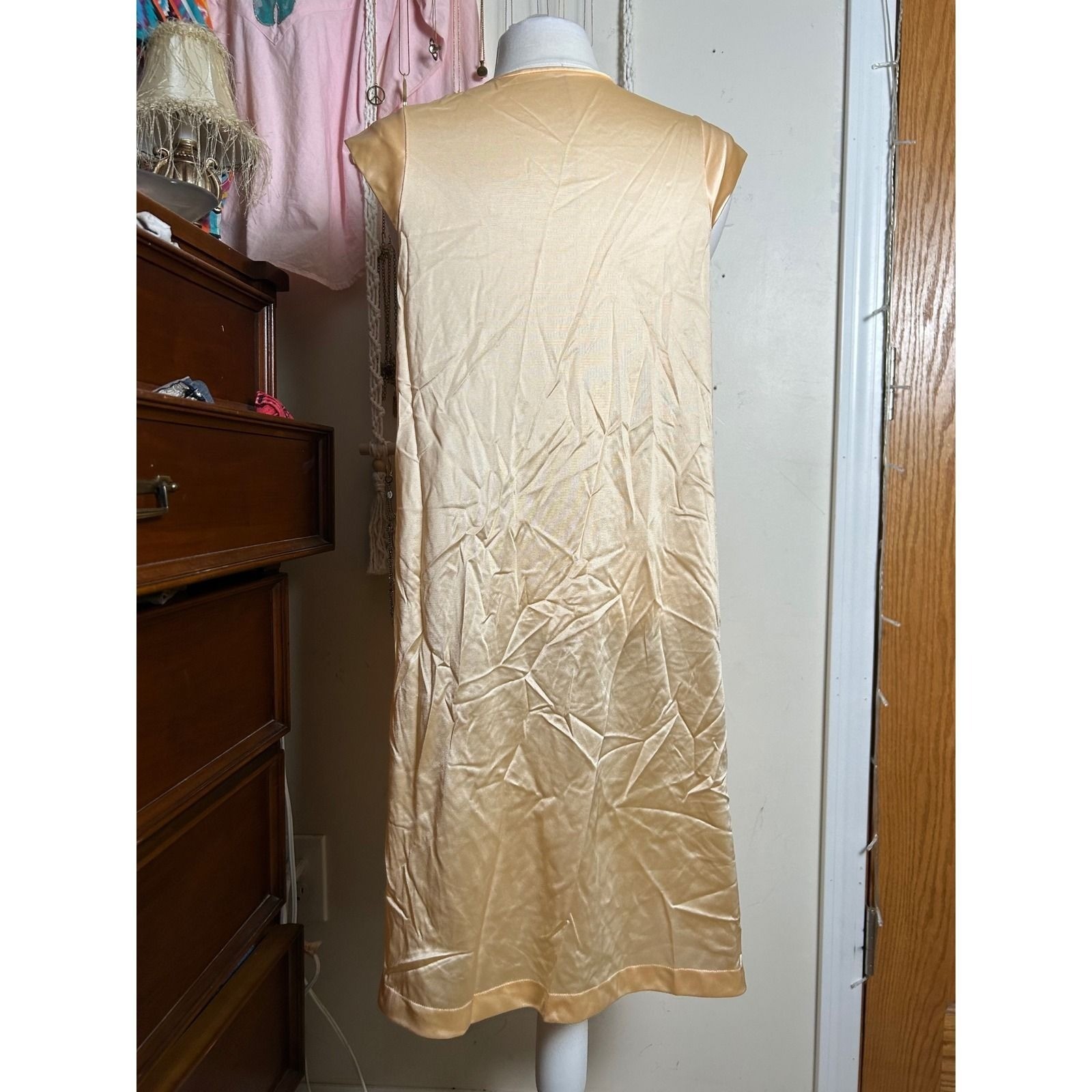 Vintage JCPenney Peach Nylon Lace Floral Nightgown Size P Made in USA Coquette