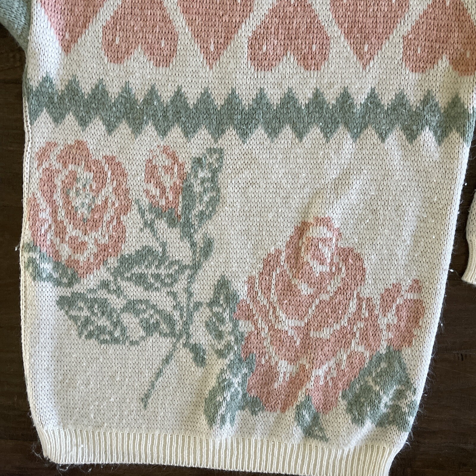 Vtg 80’s 90’s Sweater Womens Sz S White Pastel Roses Hearts Floral Cottage USA
