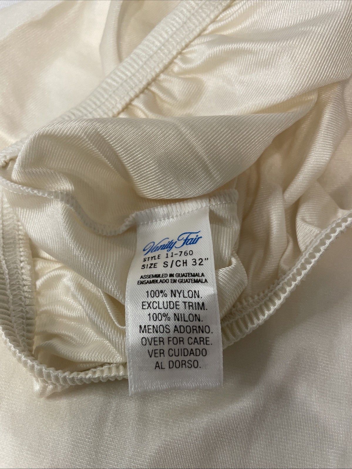 VINTAGE VANITY FAIR BEIGE SIZE SMALL BF HALF SLIP BEIGE