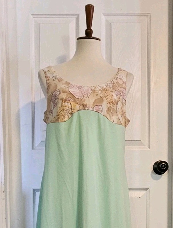 Vintage 1960s Green And Tan Empire Waist Sleeveless Maxi Dress Size 8/10 Medium