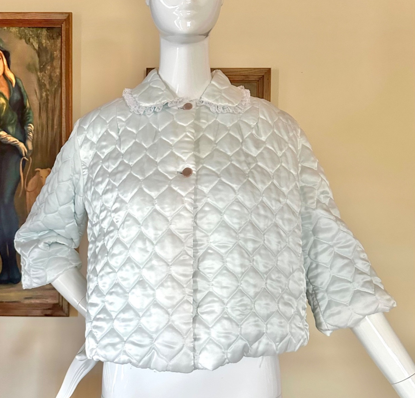 Darling Vintage Baby Blue Quilted Bed Jacket Shorty Robe Coat M/L