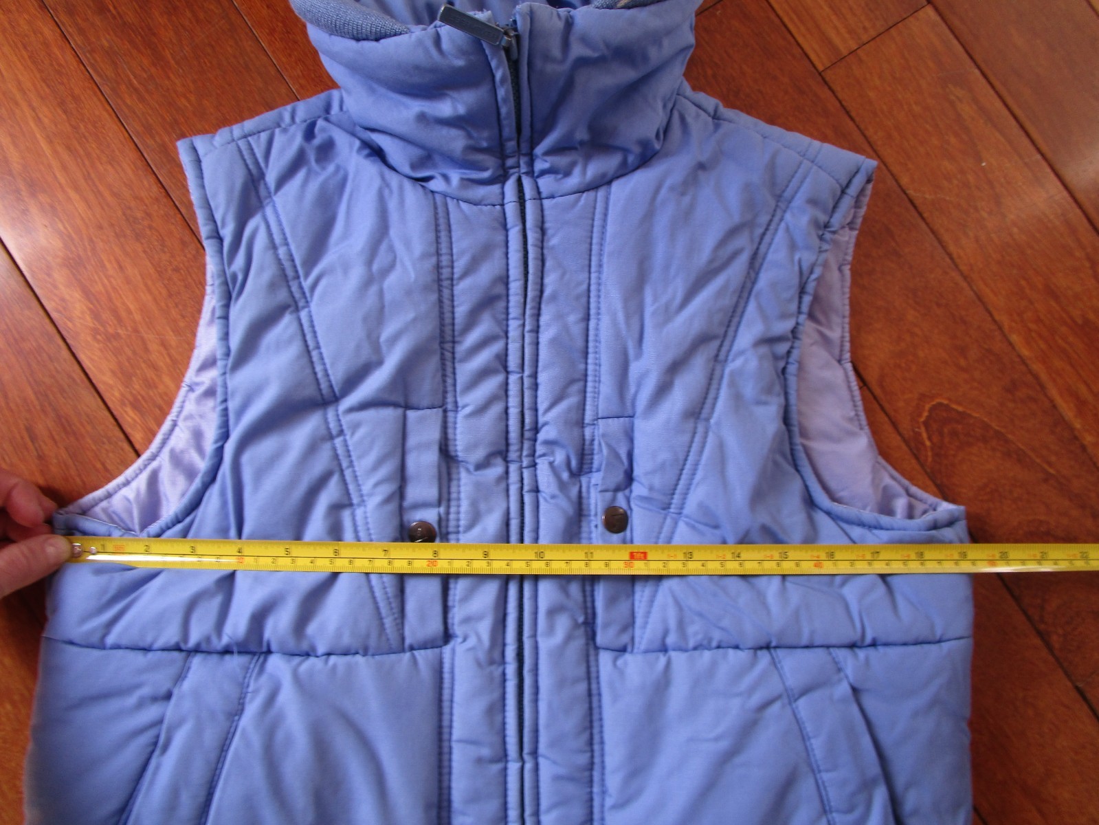 VINTAGE OBERMEYER WOMENS DOWN FILLED VEST, FABULOUS CONDITION! MULTI POCKETS