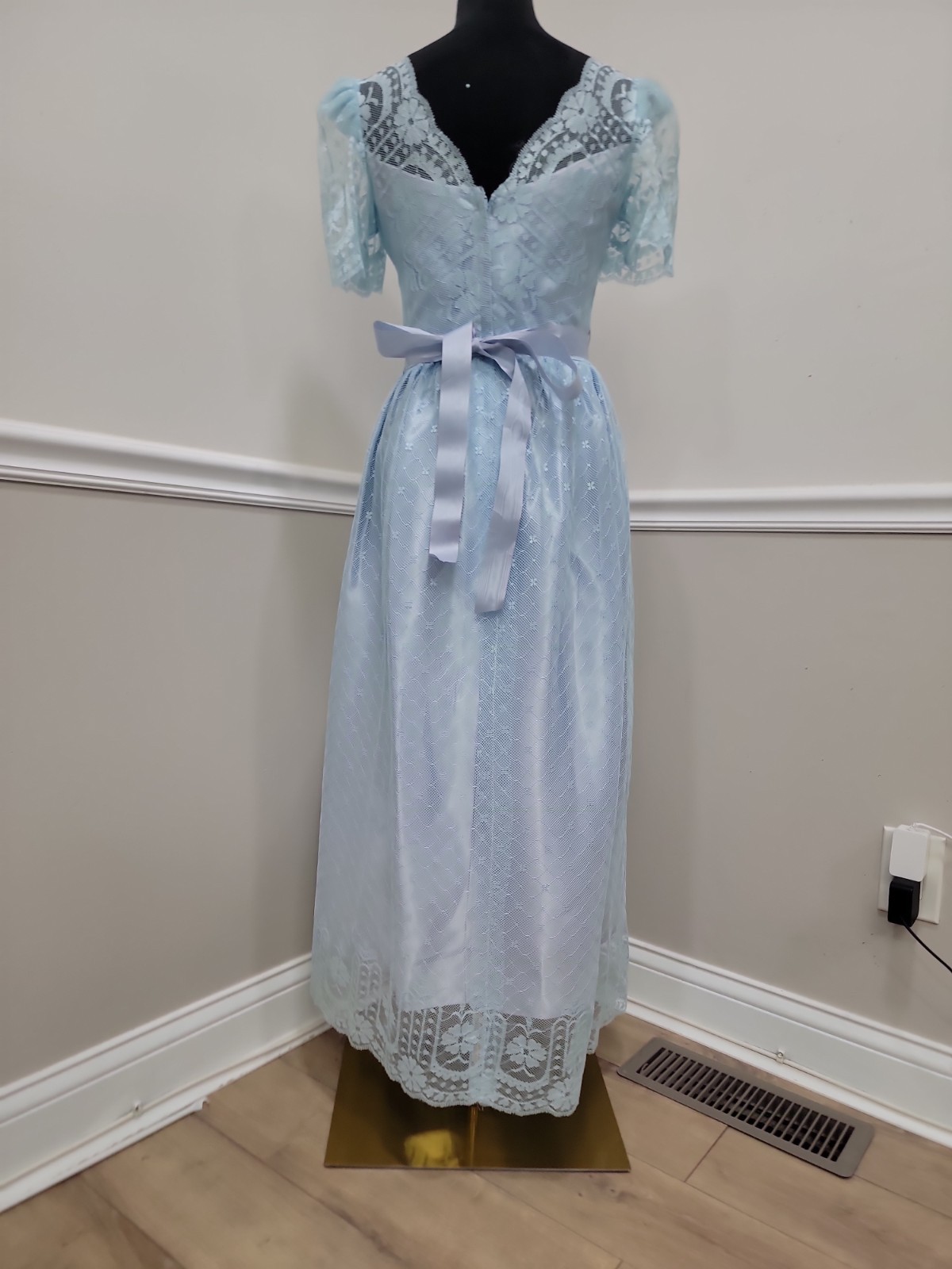 Blue Vintage Lace Prom Formal Vintage Size 11/12 Women’s Dress