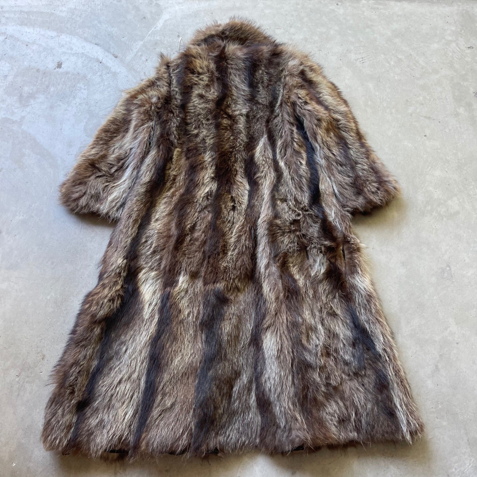 Nicholas Furs New Haven Vintage Raccoon Fur Coat Brown Grey Shawl Collar Lined
