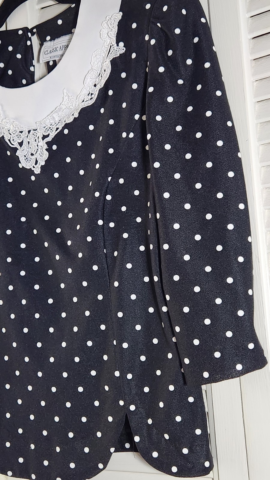 Vintage Classic Apparel Ltd. Black/White Polka Dot Blouse Lace Collar