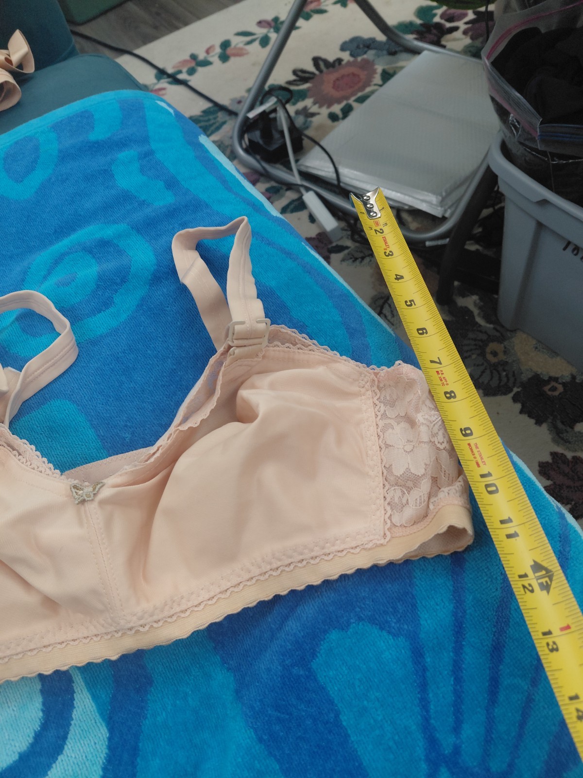 Vintage Lady Cameo Lingerie Bra Size 36E