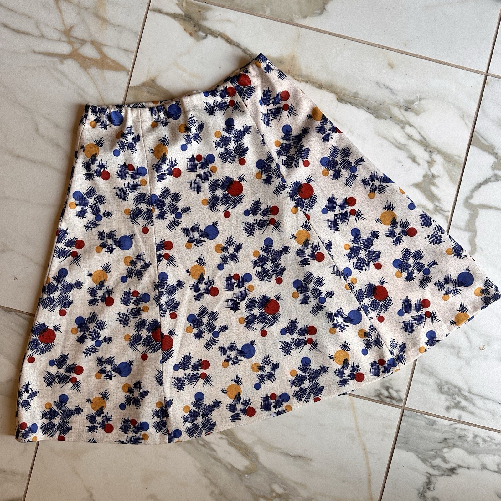 Vintage 60’s Colorful Floral Print Women’s Collared Blazer and A-Line Skirt Set
