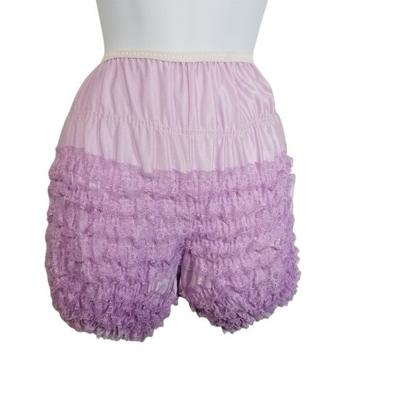 Vtg lilac purple ruffle square dance shorts bloomers pettipants S