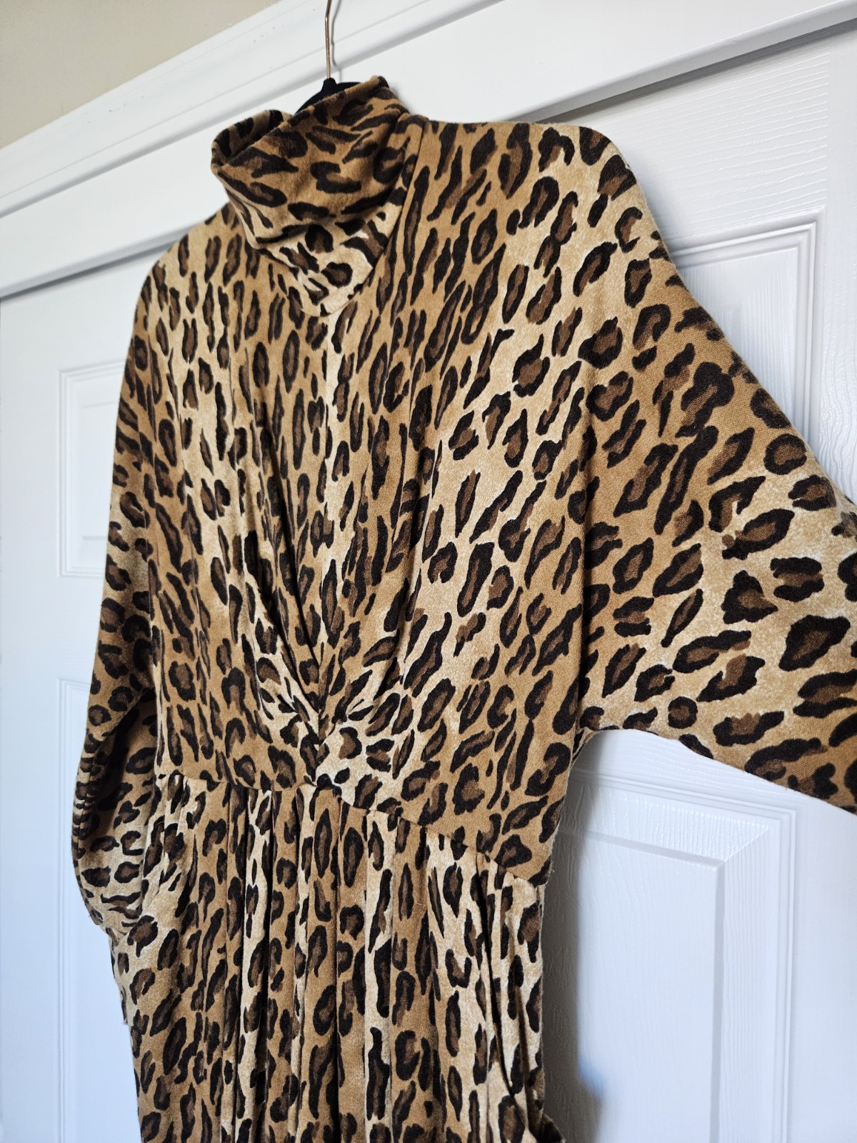 Vtg CHETTA B Animal Print Leopard Cheetah Fitted Pencil Mock Neck Dress
