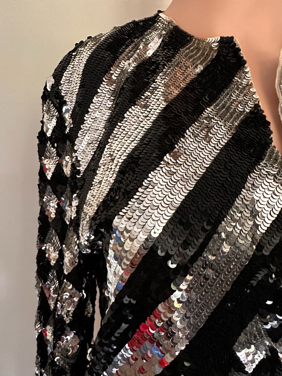 Vintage Black & Silver Sequin Jacket | Art Deco Pattern Statement Blazer | Eveni