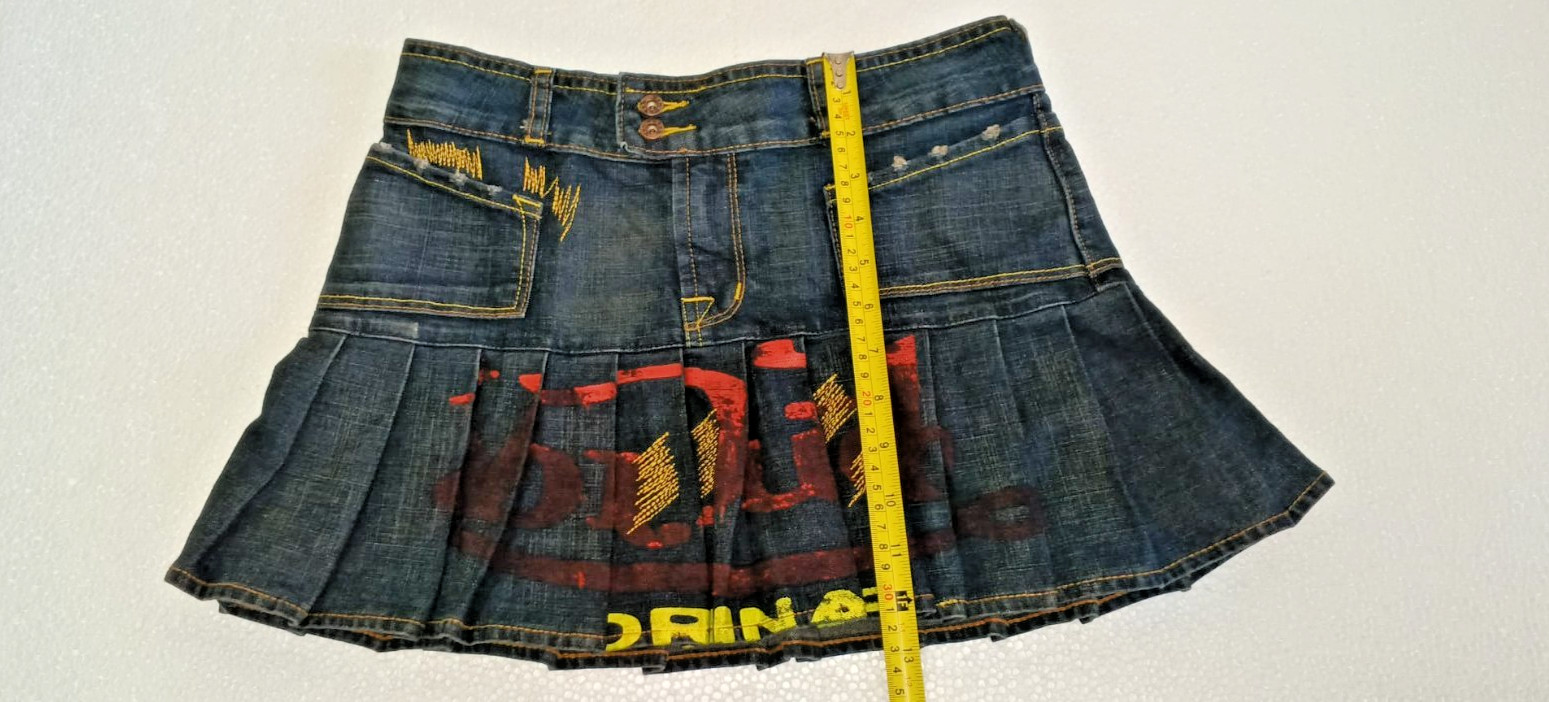Y2K Vintage Von Dutch Mini Skirt with Pleating and Print