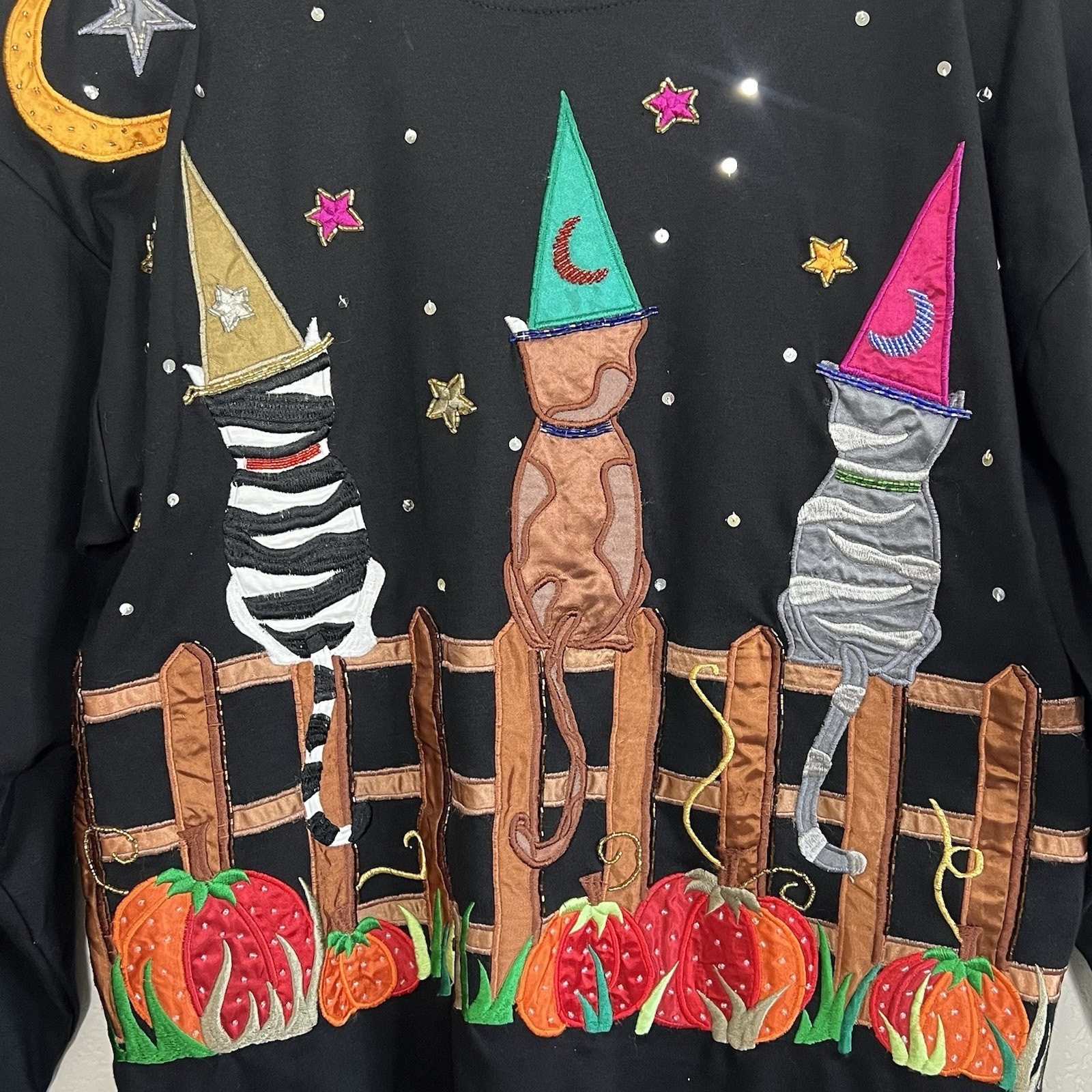 Vintage 80s Sweatshirt Tunic Halloween Cat Applique Folk Art Medium Beaded