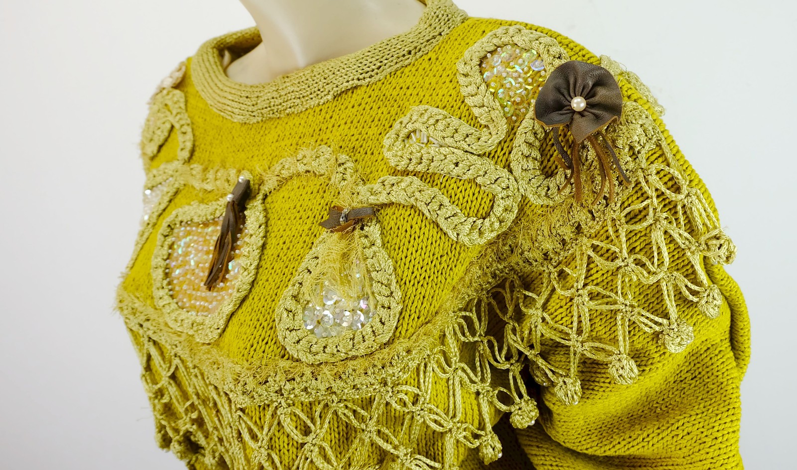 unusual 80s jumper cotton sequin appliqués size 36