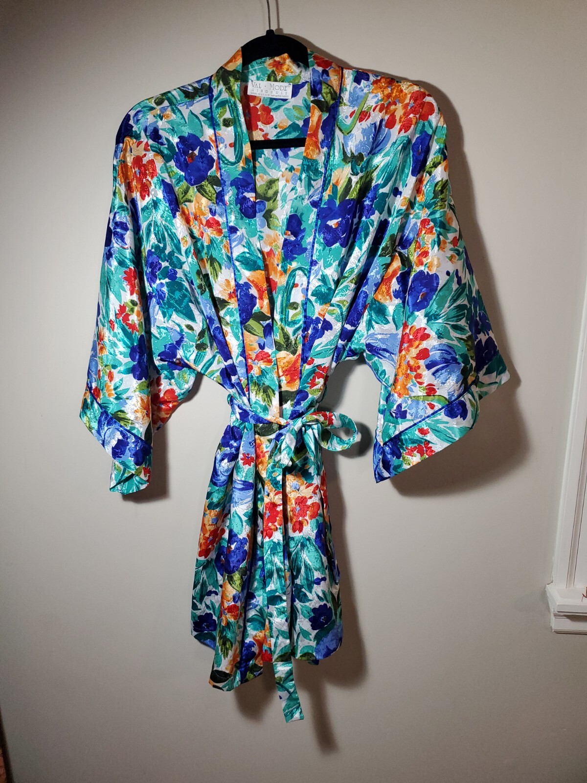 Vtg Val Mode Womens large Floral Kimono Satin Short Robe pinup glam sultry