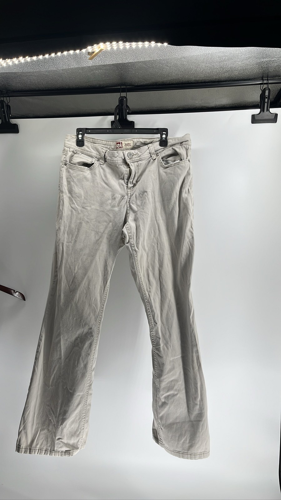 LEI Sophia Hipster Flare Jeans Womens Khaki Tan Bootcut Stretch Denim