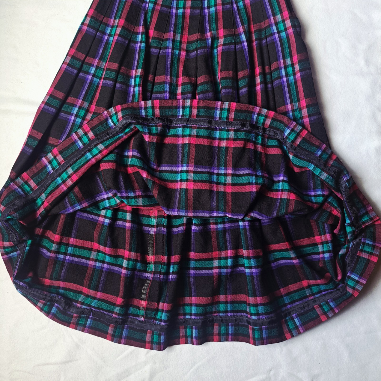 VTG David Brooks Plaid Wool Midi Skirt 10 Made in USA Academia Pleated Tartan