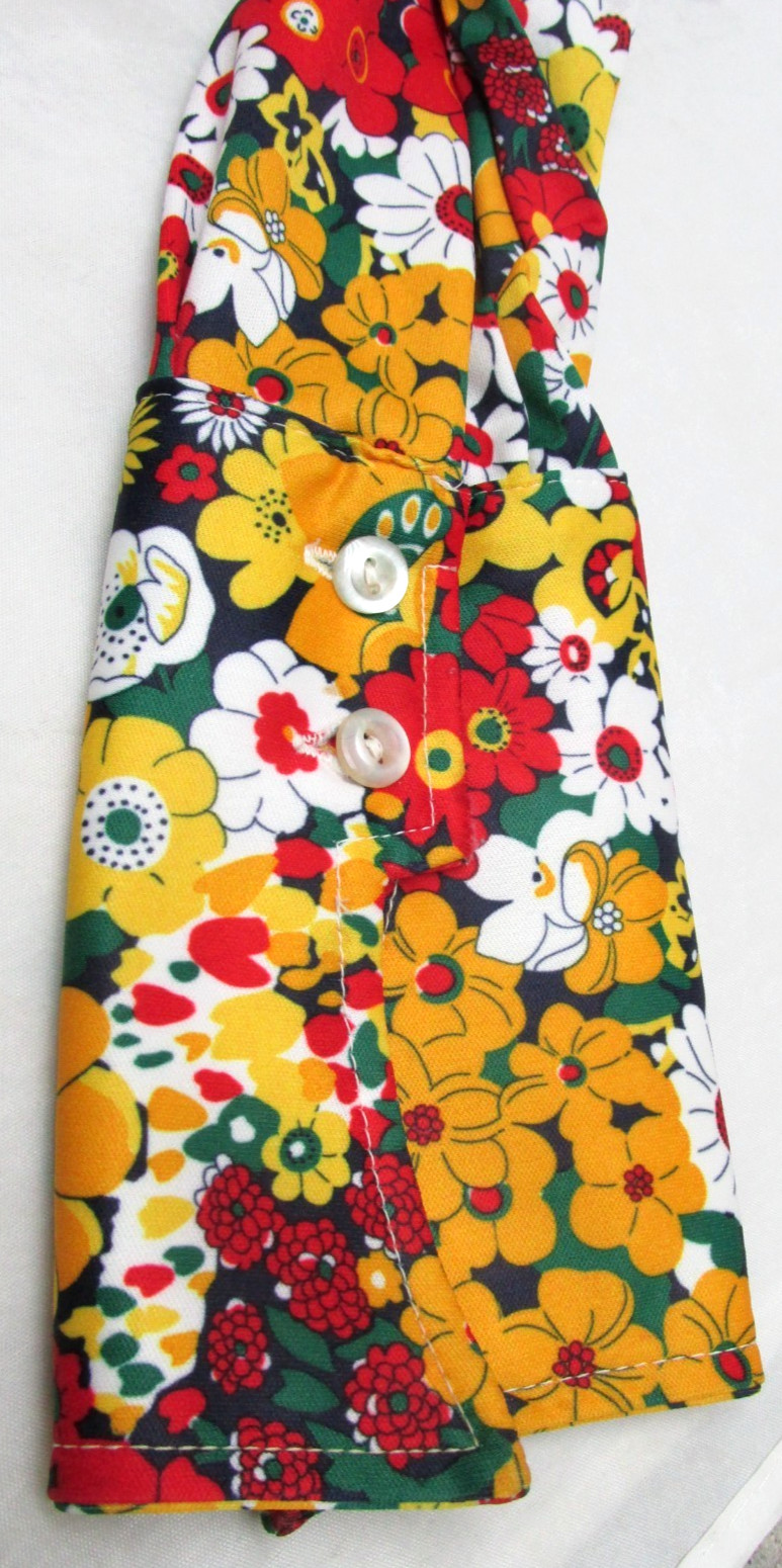1970s Mod Flower Power Daisies Woman’s Sz 16 Shirt Pointed Collar Button Cuffs