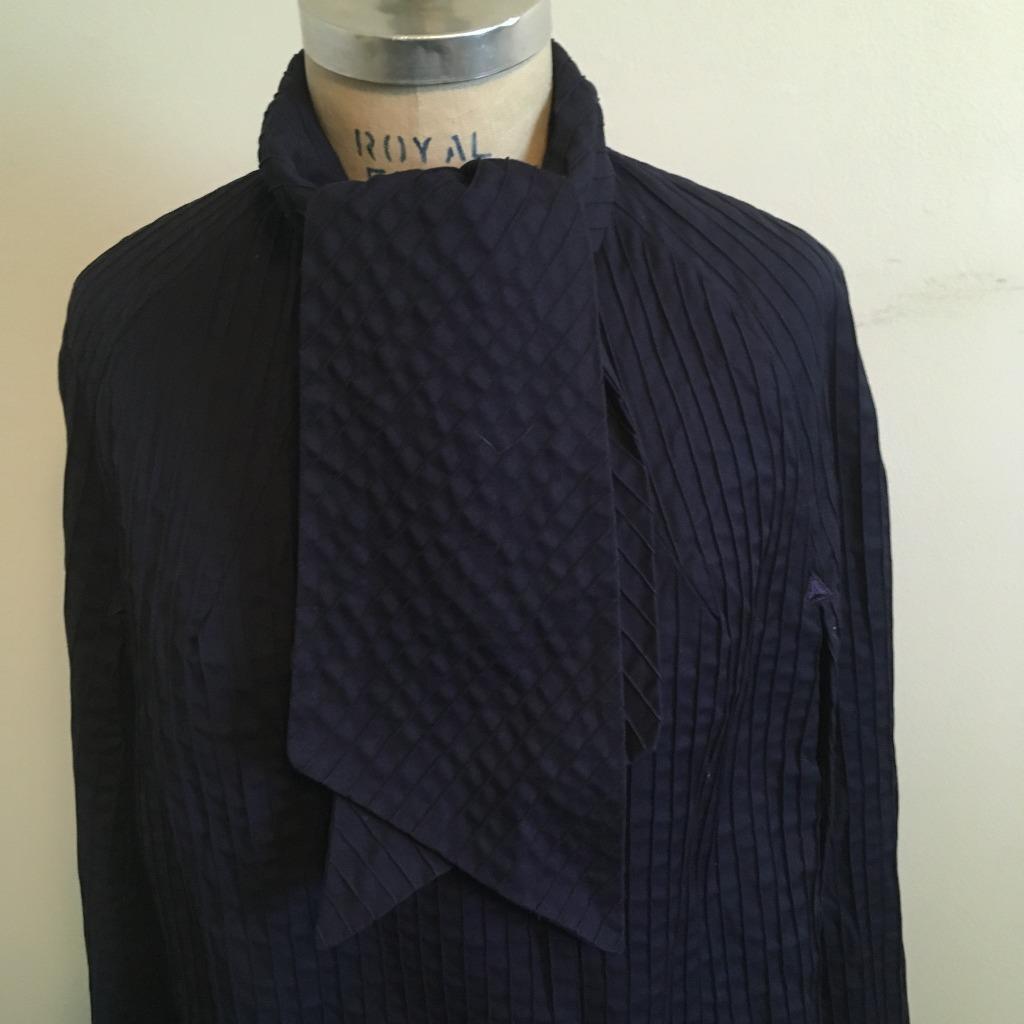 Tuxster All Purpose Vintage 1970’s Blue Pin-tucked Double Breasted Cape