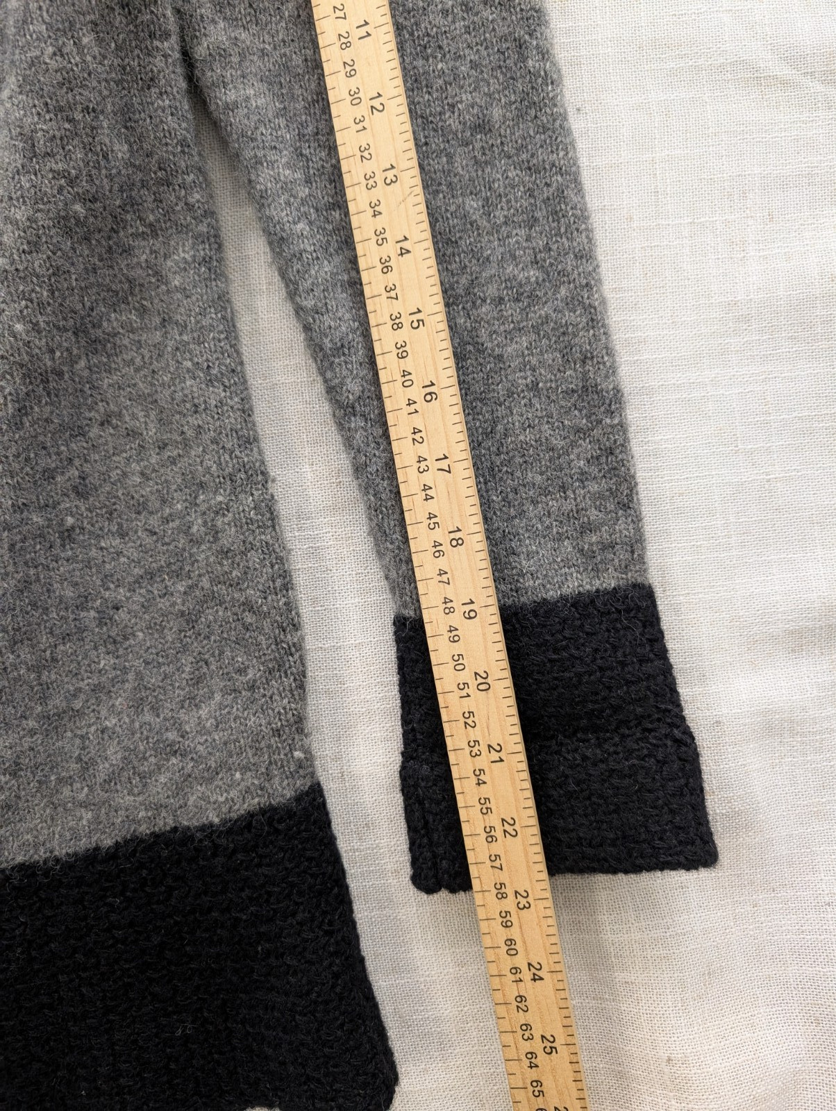 Vintage Rubbish 100% Shetland Wool Women’s Cardigan L Gray/Black Button Down