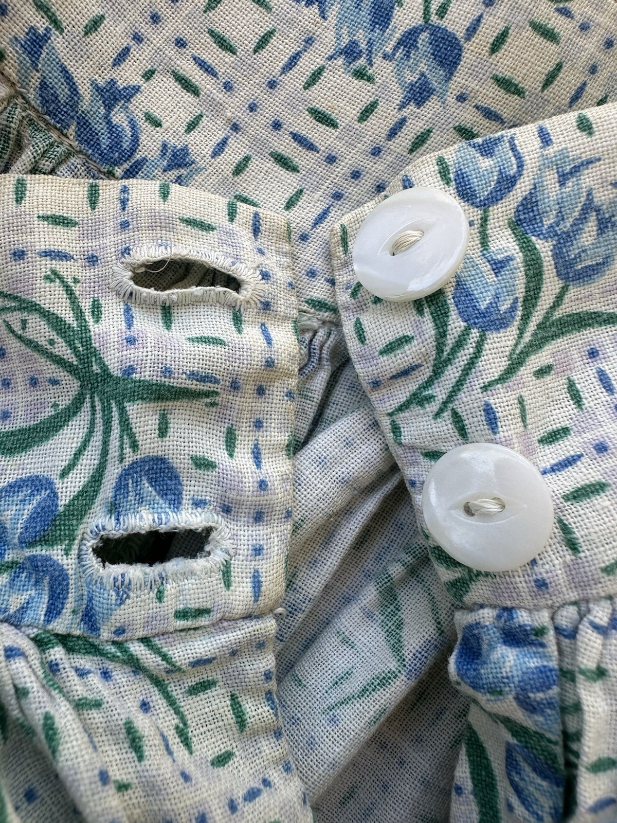 1930s 40s Feed Sack Skirt 28” Waist Blue Floral Tulip Grid Fabric Cotton MOP VTG
