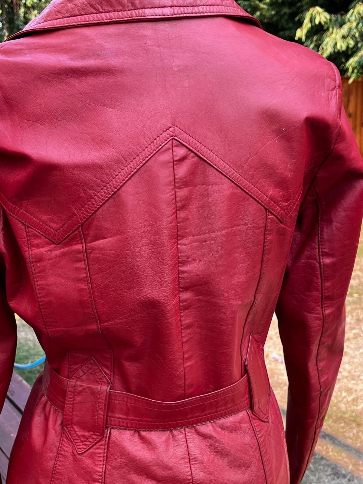 Vintage 70’s Mod Dark Red Women’s Leather Jacket Size Large READ