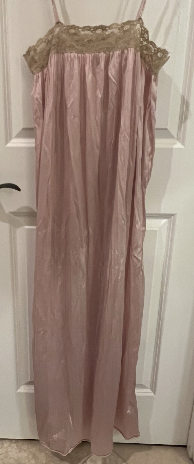 Vintage Miss Elaine Lovely Satin And Lace Top Long Nightgown