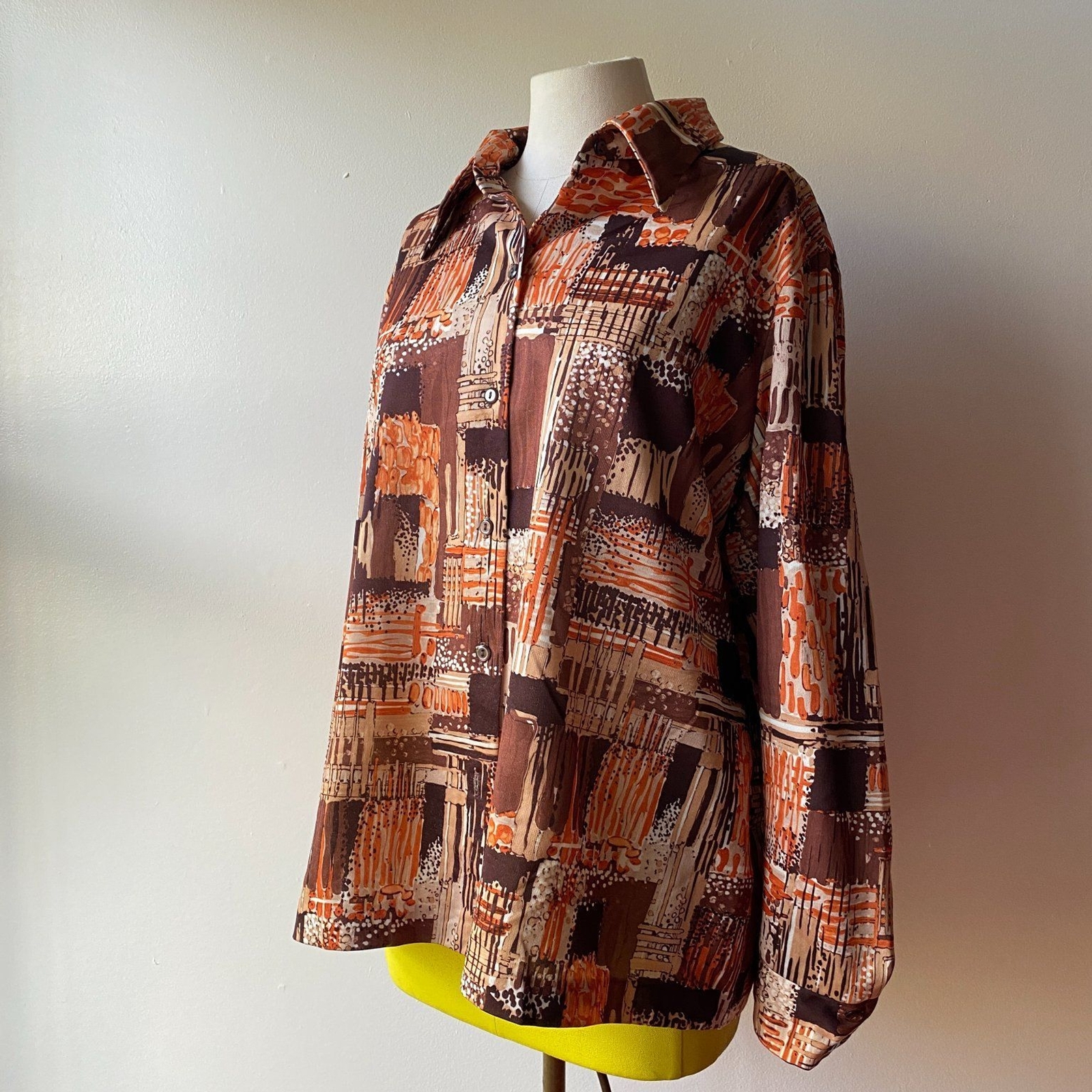 Vintage 1960s/70s Alex Coleman Groovy Polyester Button-Up Shirt, Unisex Size M/L