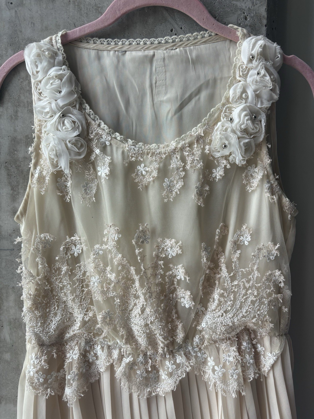 Elegant Vintage Cute Lacey Dress With Pearls And Embroidery