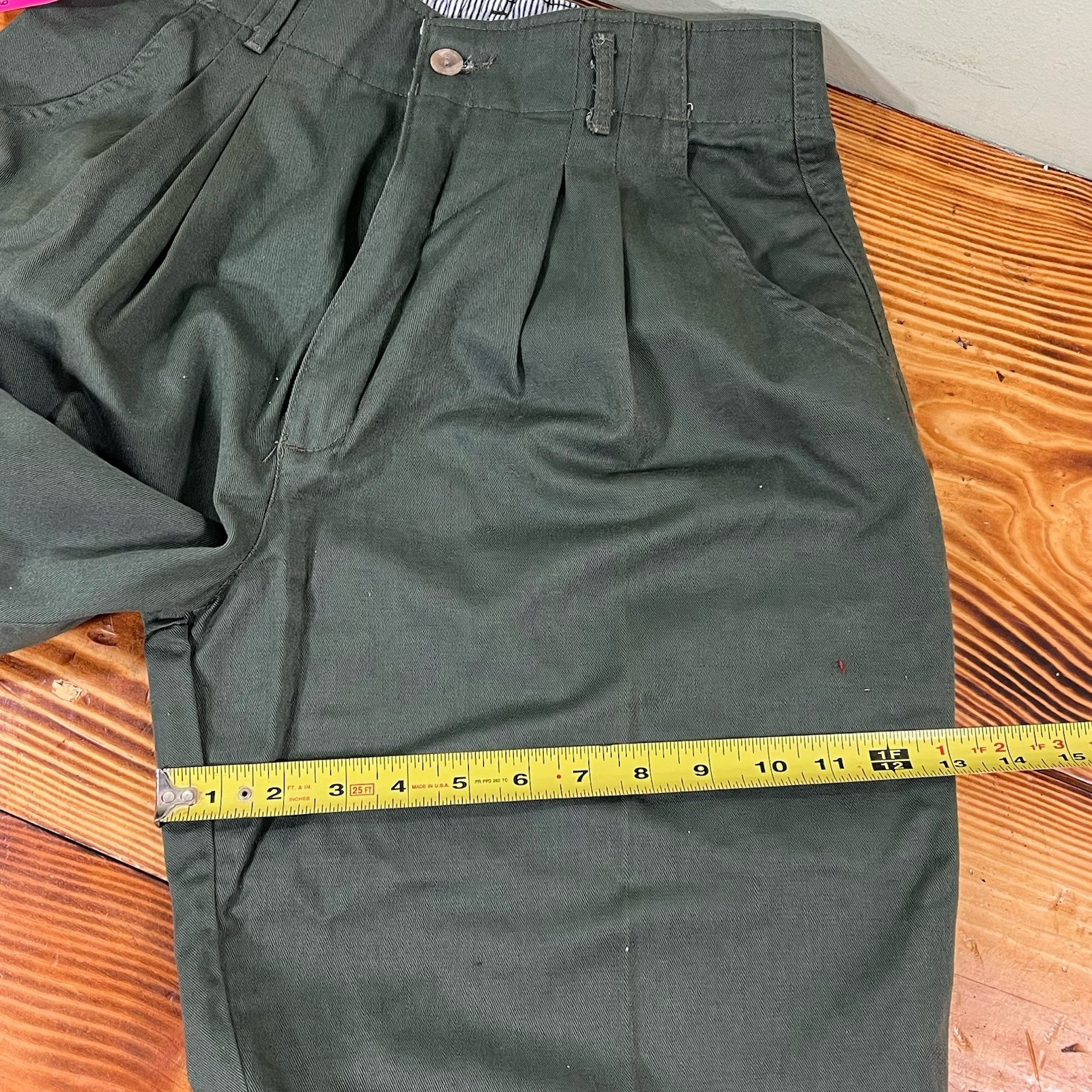 Vintage 1988 Levi’s Dockers Pleated Pants Green Khaki NOS Sz 10 See Photos READ
