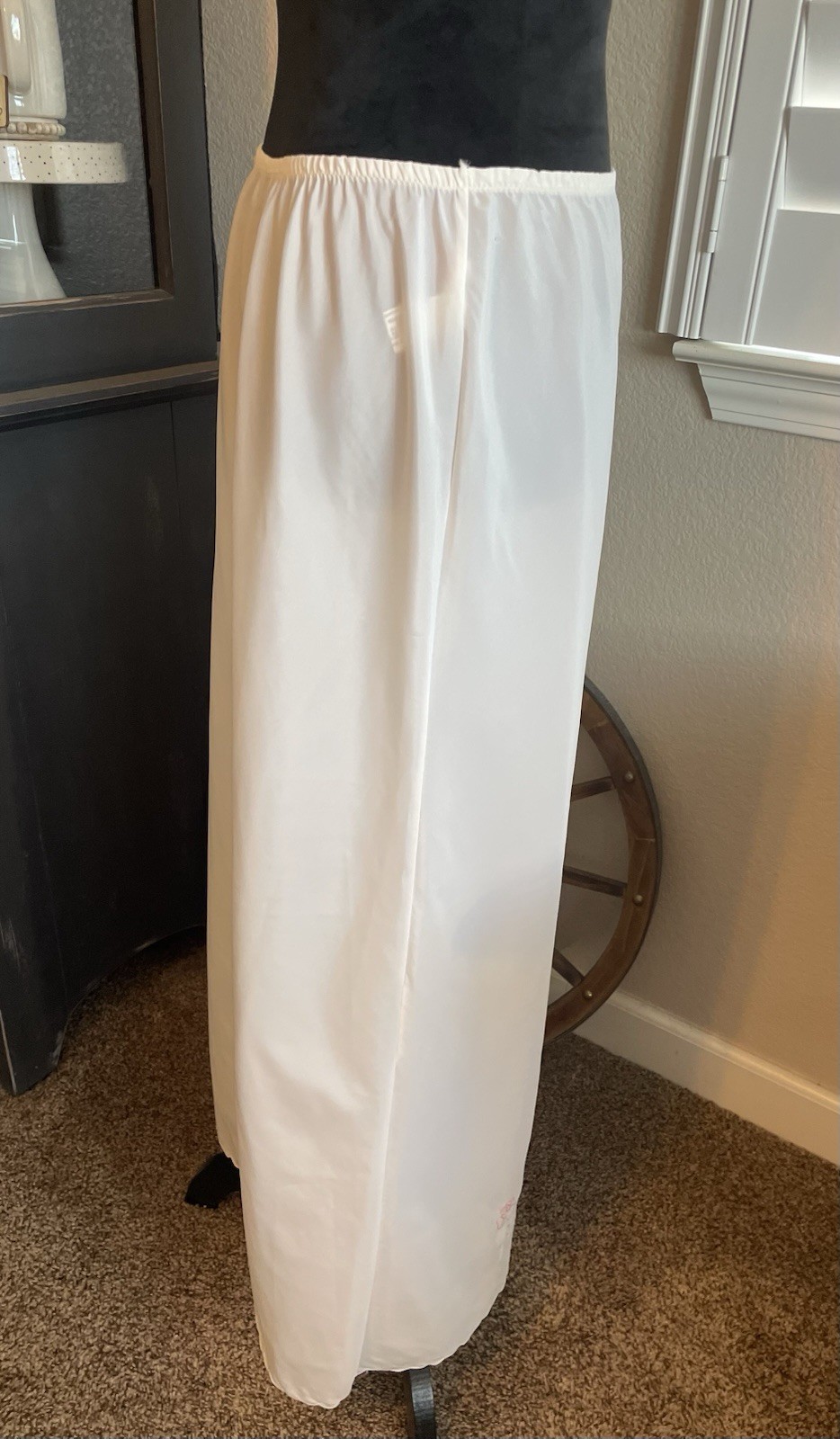 Vintage 1970’s Chevette Long Slip White Hand Embroidery Floral Women Large Flaw