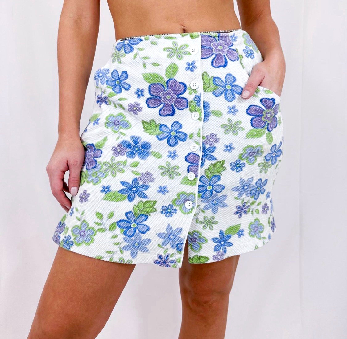 Women’s A-Line Floral Skort White Blue Green floral Button Front Pockets M 27in