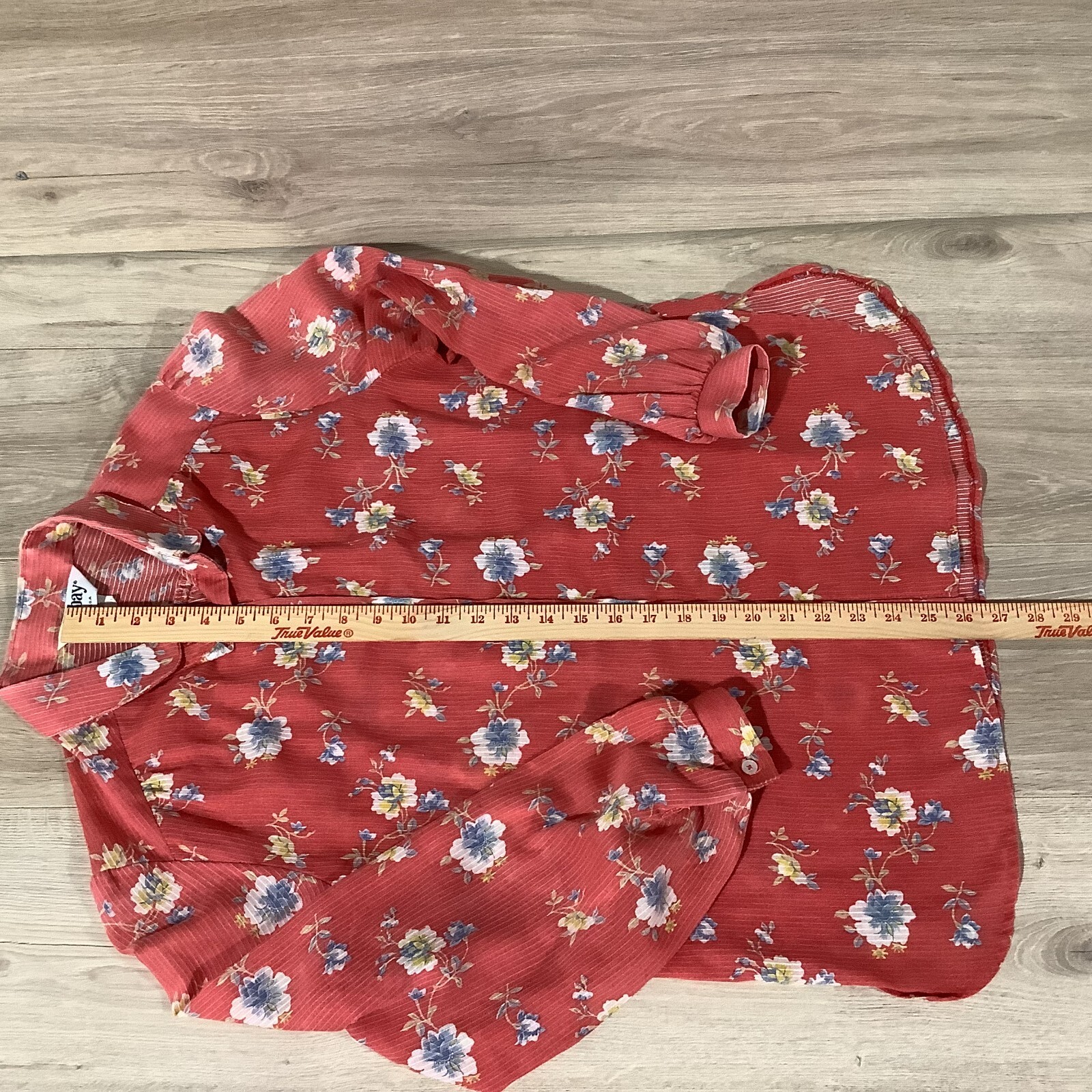 Vintage Rare Eccobay USA Red Floral Button Up Shirt Womens 15-16 Textured Stripe