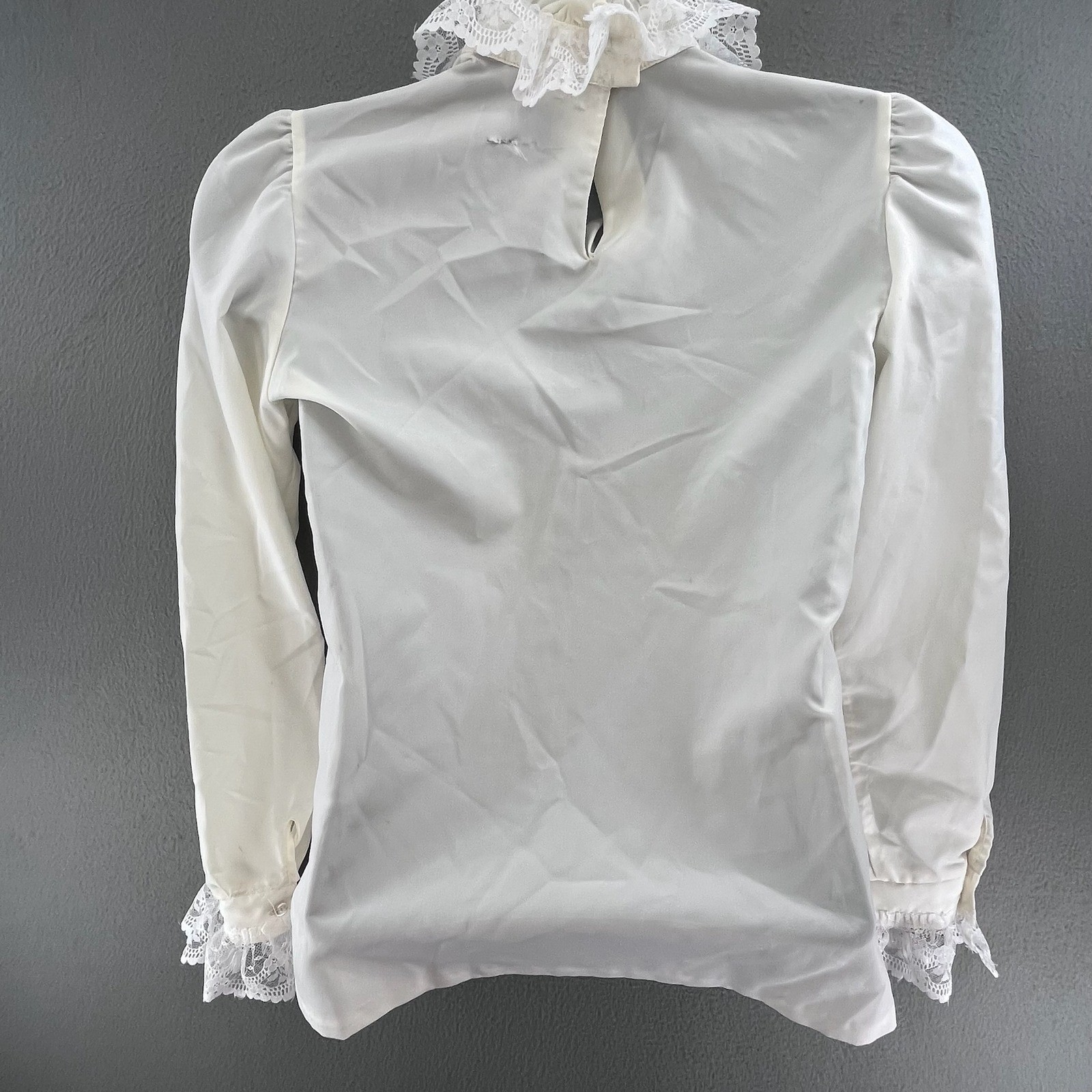 Lucky Winner Women Blouse Ivory Polyester Size 14 Vintage Victorian Lace Ruffle