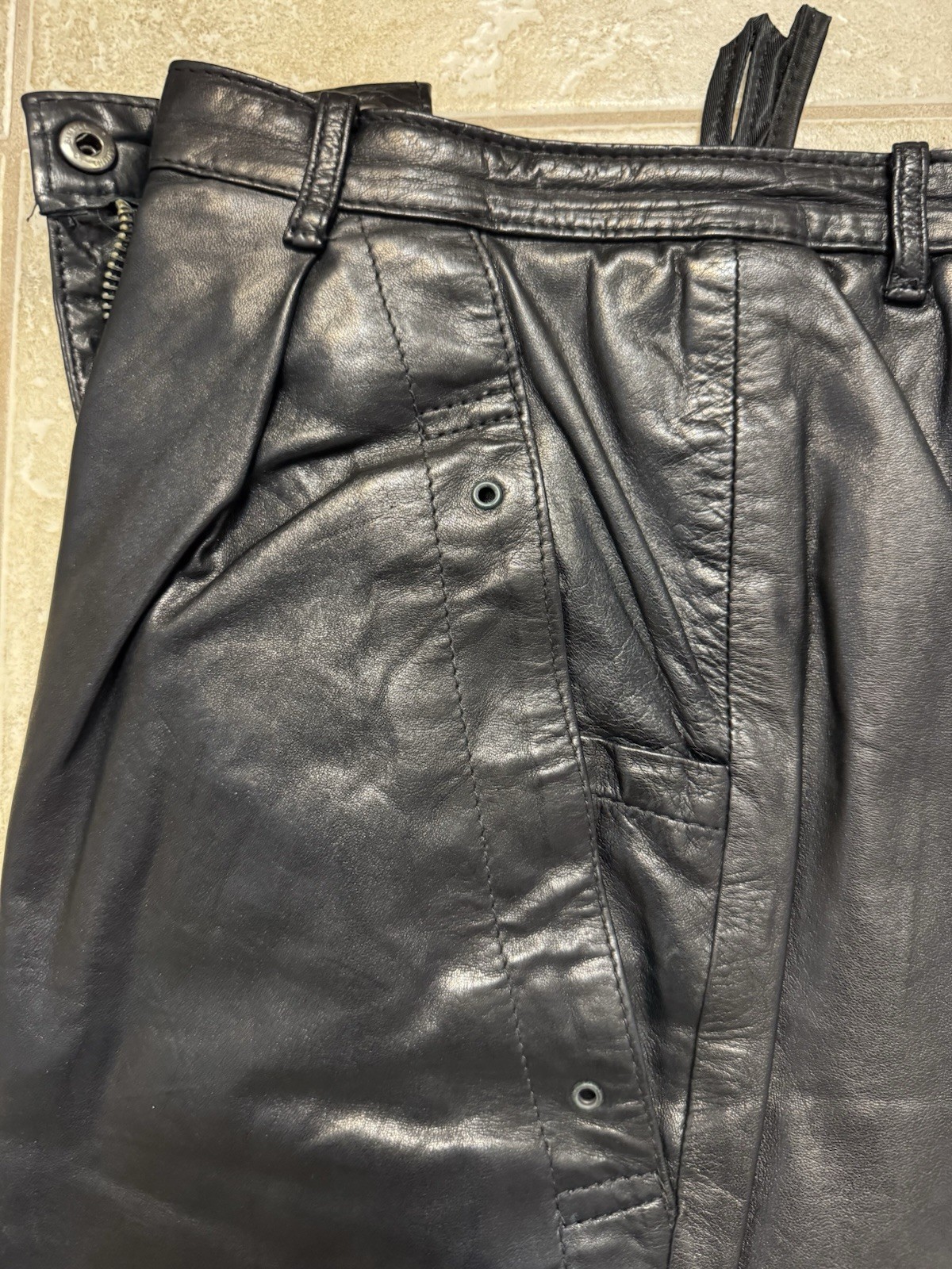 Women’s Vintage 1980’s INTUITIONS Black Leather Jacket & Pants Set Size 10-12