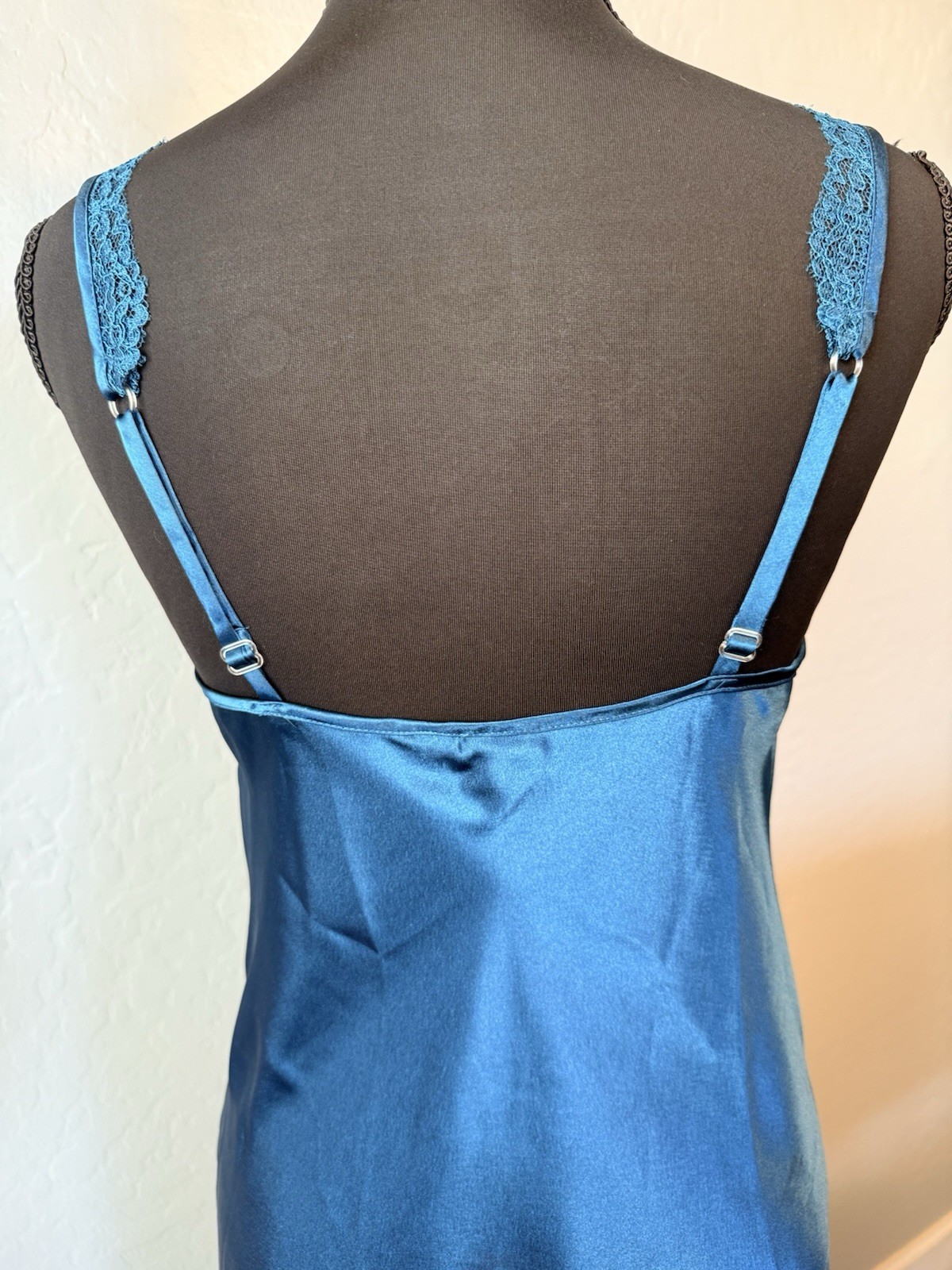 VTG 80s Victoria’s Secret Gold Crown Label Lace Slip Dress Nightgown Teal, Small
