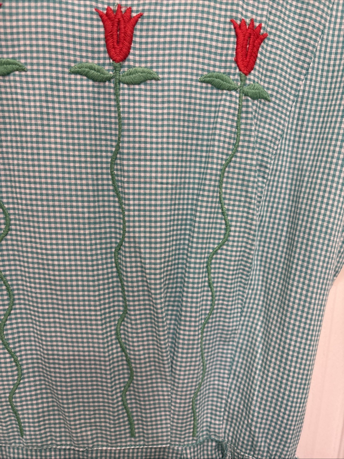 Vintage 1950s SWIRL Wrap Day Dress 50s Floral Embroidered green Gingham Cotton