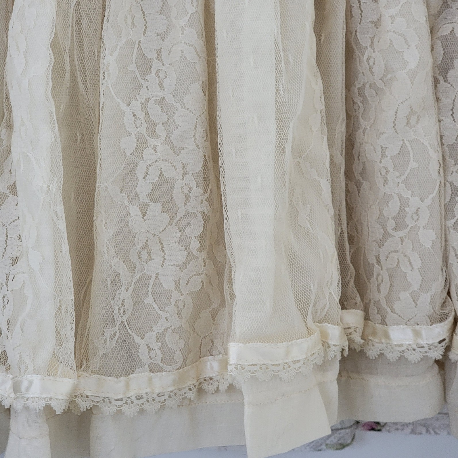 Gunne Sax 1970s Ivory Lace Pearl Prairie Cottage Core Victorian Wedding Dress 9